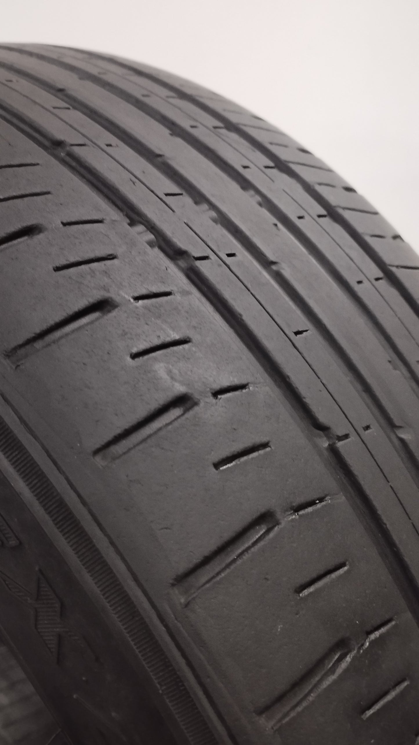 falken 225/40 r18 ziex ze 914 b cod.YY157
