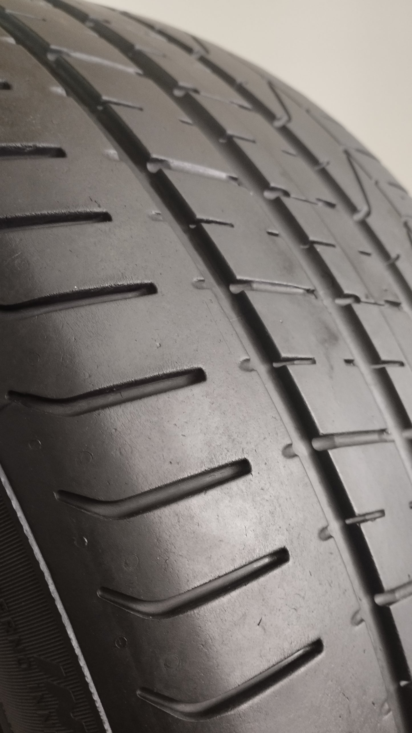 pirelli 315/35 r21 pzero cod.YY15