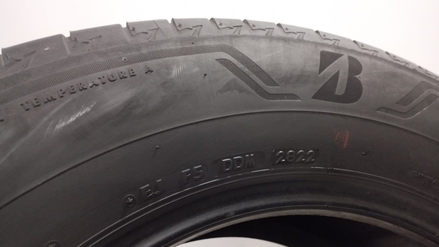 bridgestone 225/65 r17 alenza 001 cod.YY161