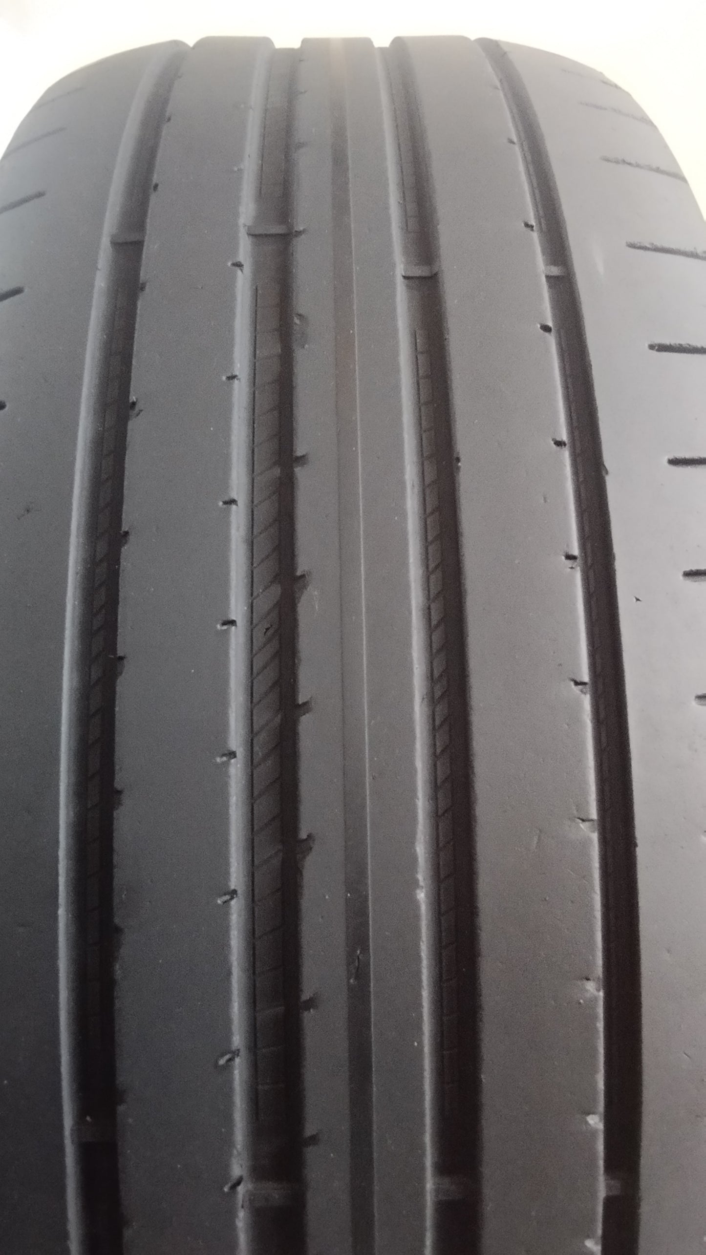 goodyear 235/55 r20 eagle f1 suv cod.YY19