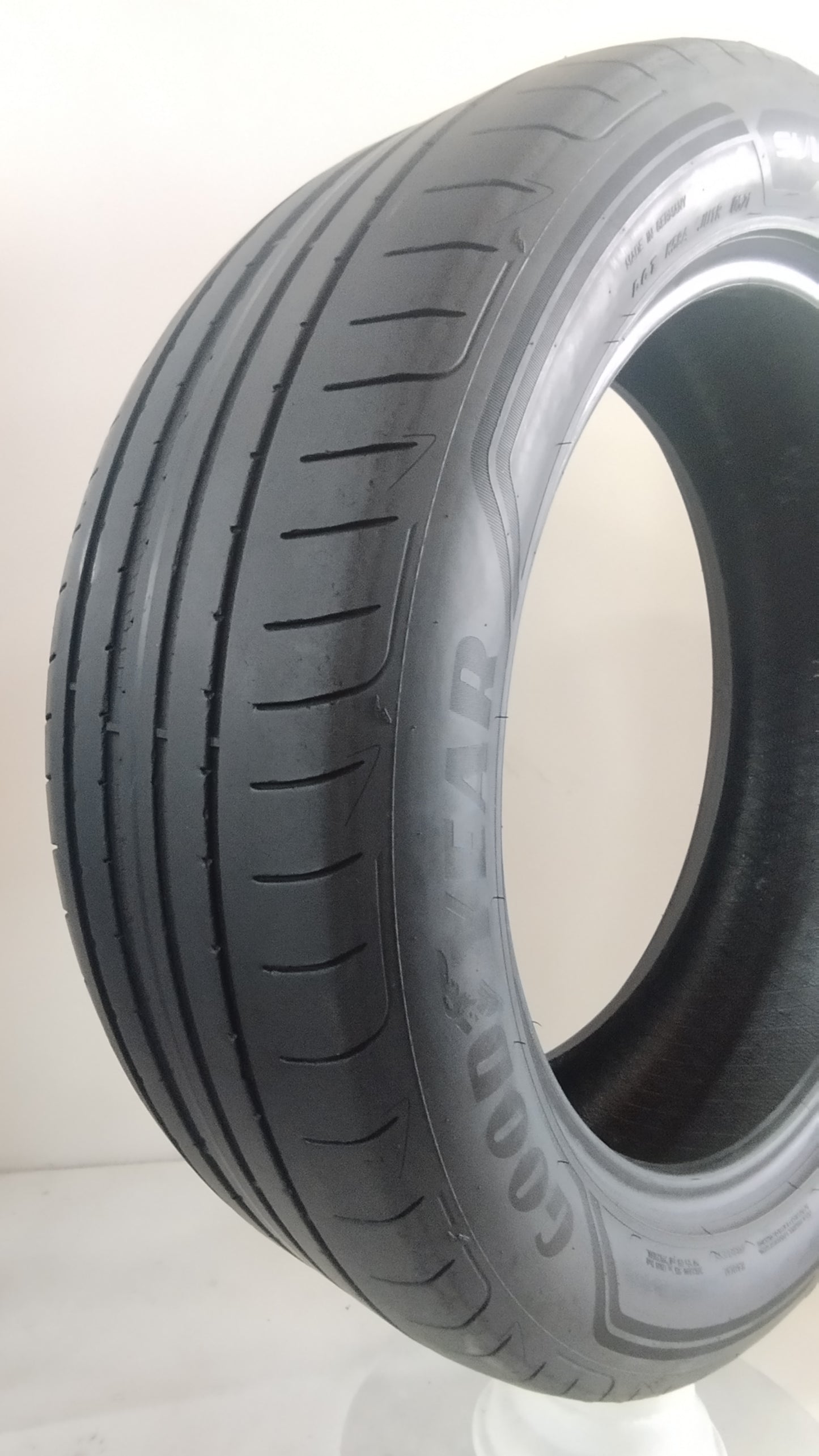 goodyear 235/55 r20 eagle f1 suv cod.YY19
