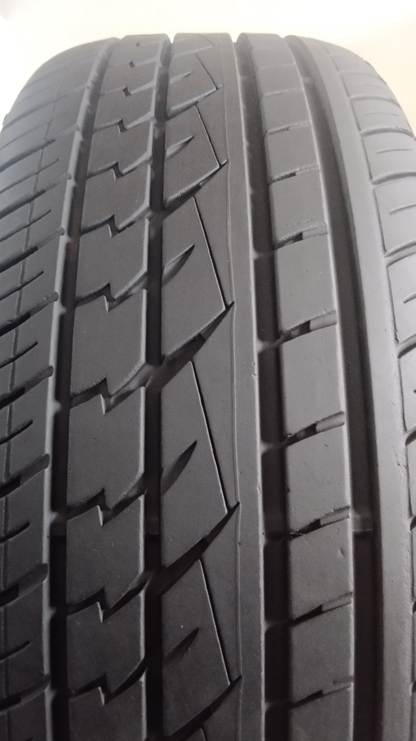 continental 235/55 r20 crosscontact uhp cod.YY21