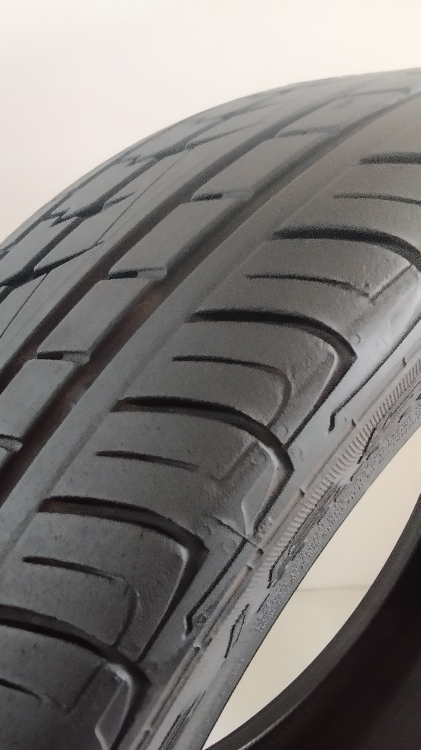 continental 235/55 r20 crosscontact uhp cod.YY21