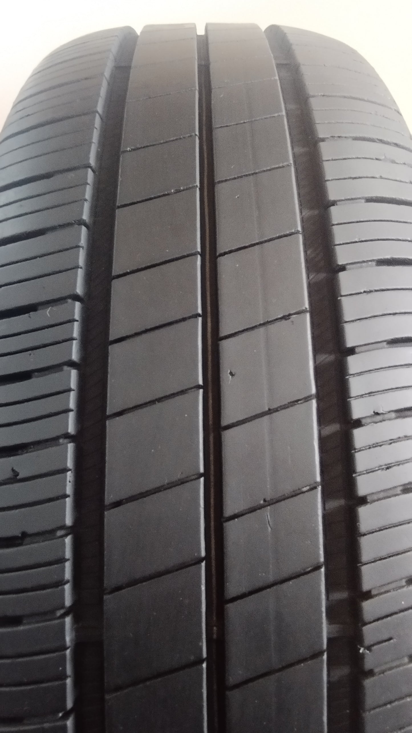 goodyear 195/55 r20 efficient grip cod.YY22