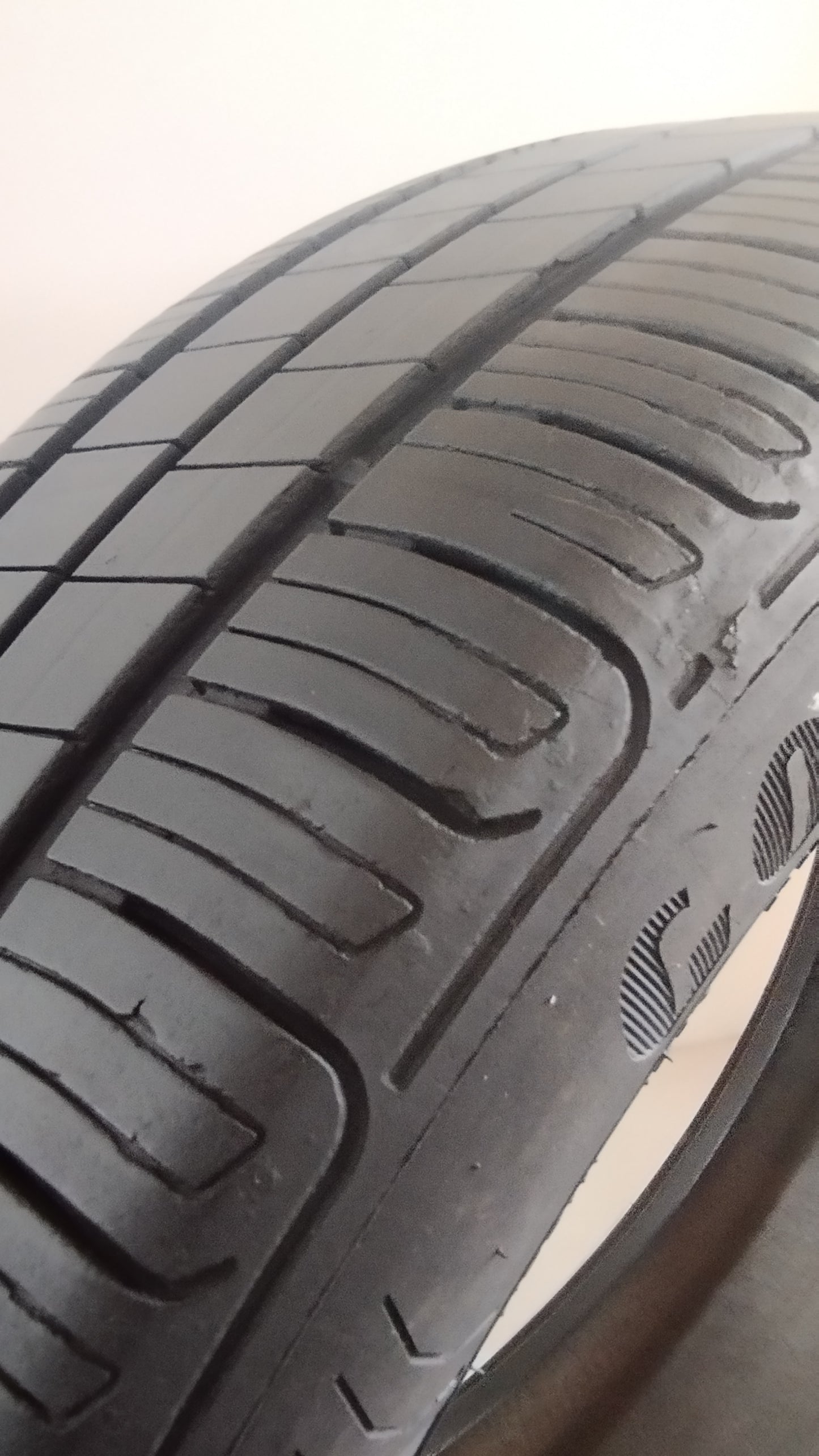 goodyear 195/55 r20 efficient grip cod.YY22