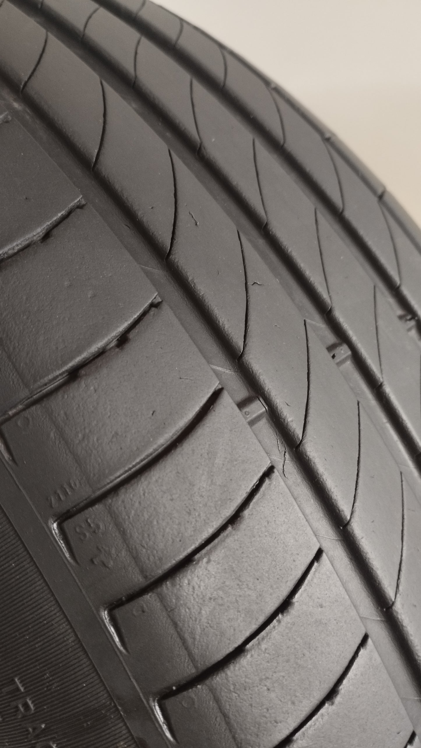 michelin 215/65 r17 primacy 4 MO cod.YY270