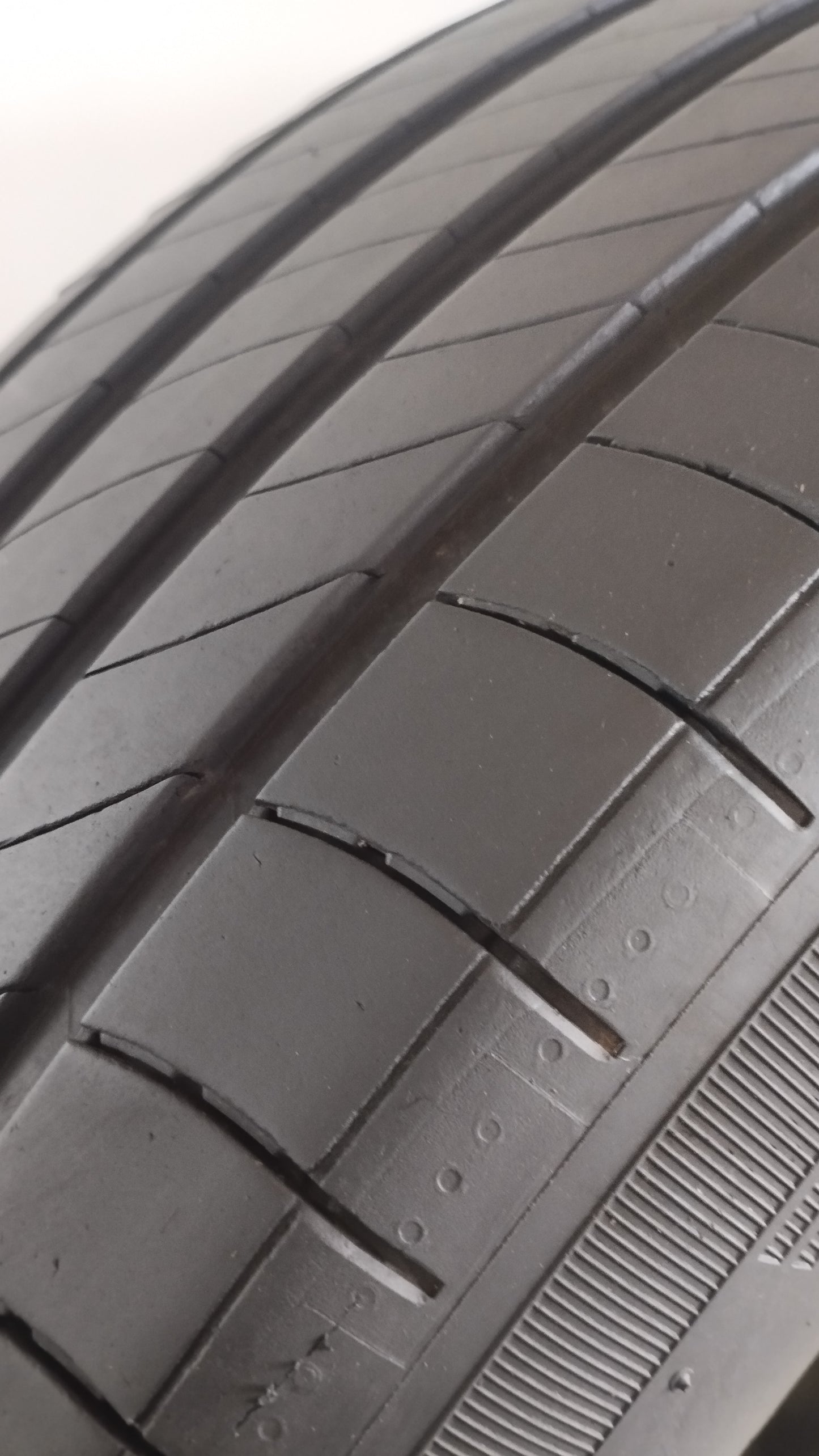 michelin 215/65 r17 primacy 4 MO cod.YY270