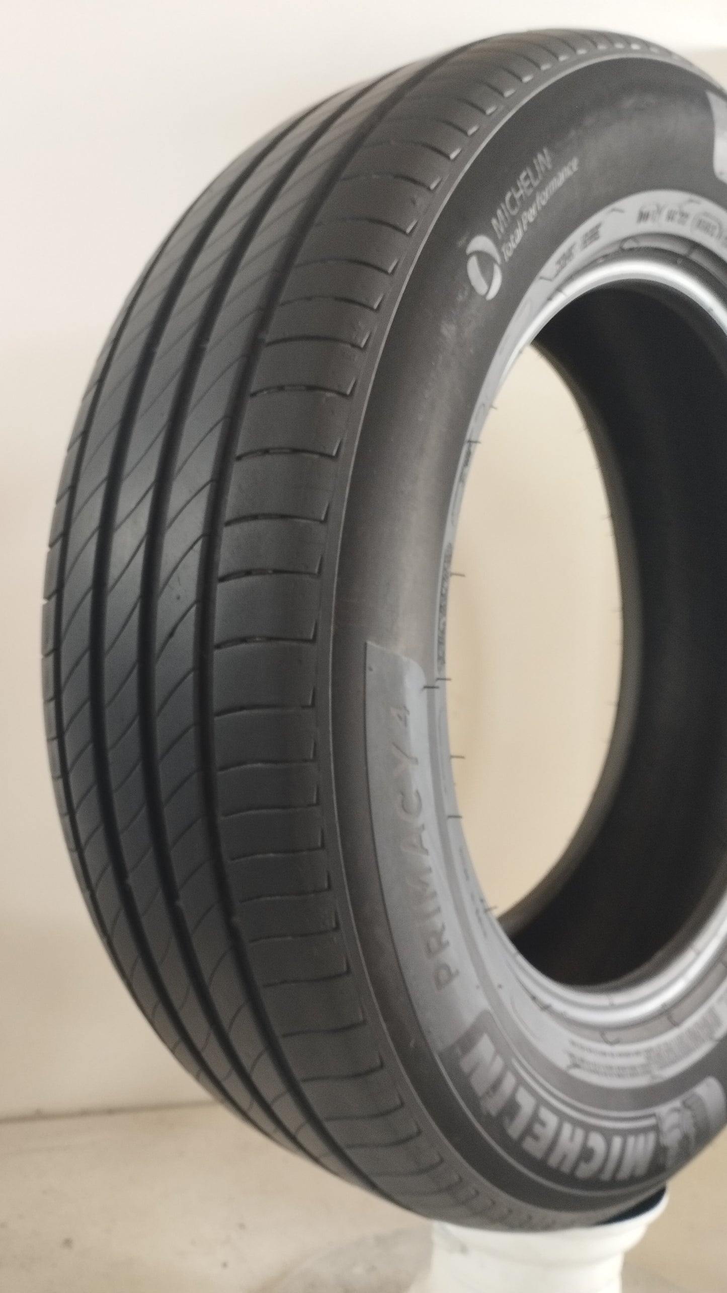 michelin 215/65 r17 primacy 4 cod.YY271