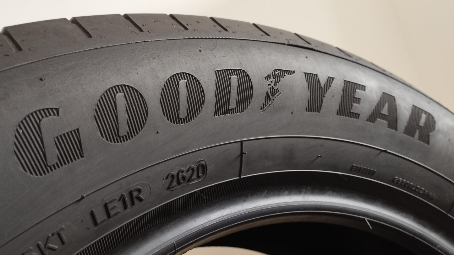 goodyear 215/60 r17 efficient grip cod.YY275