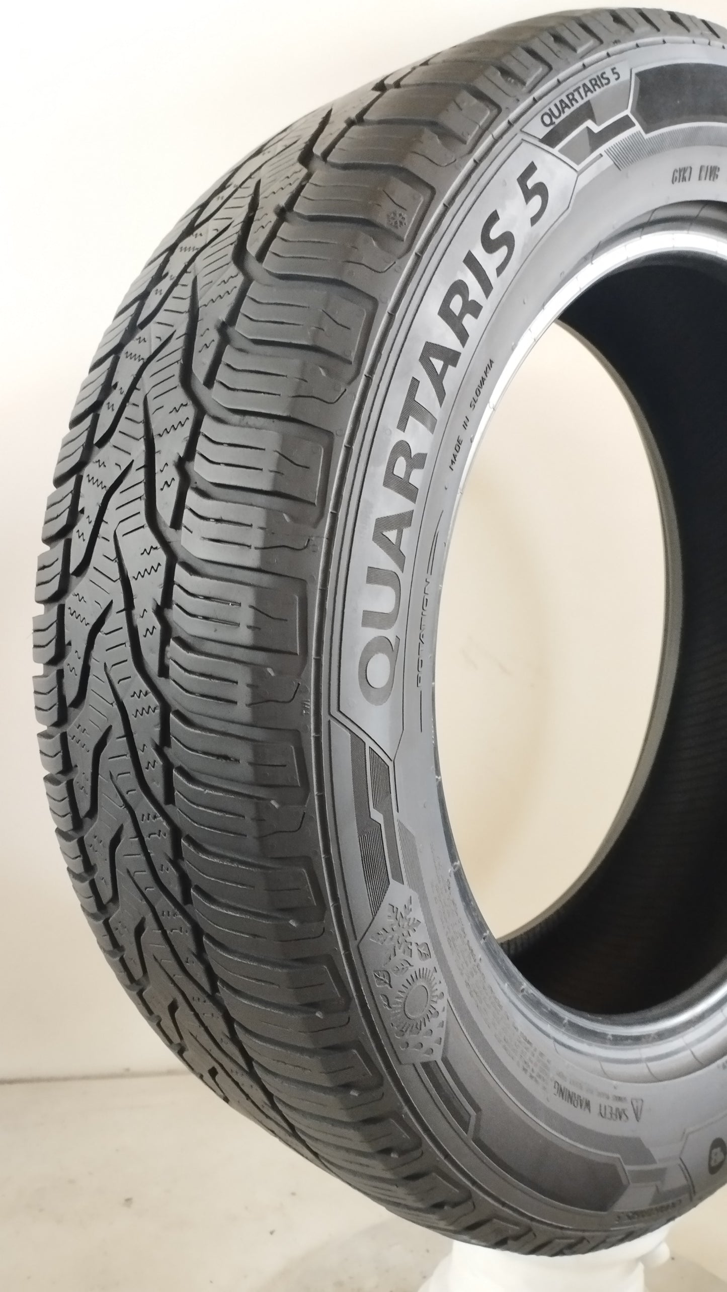 barum 215/60 r17 quartaris 5 cod.YY276