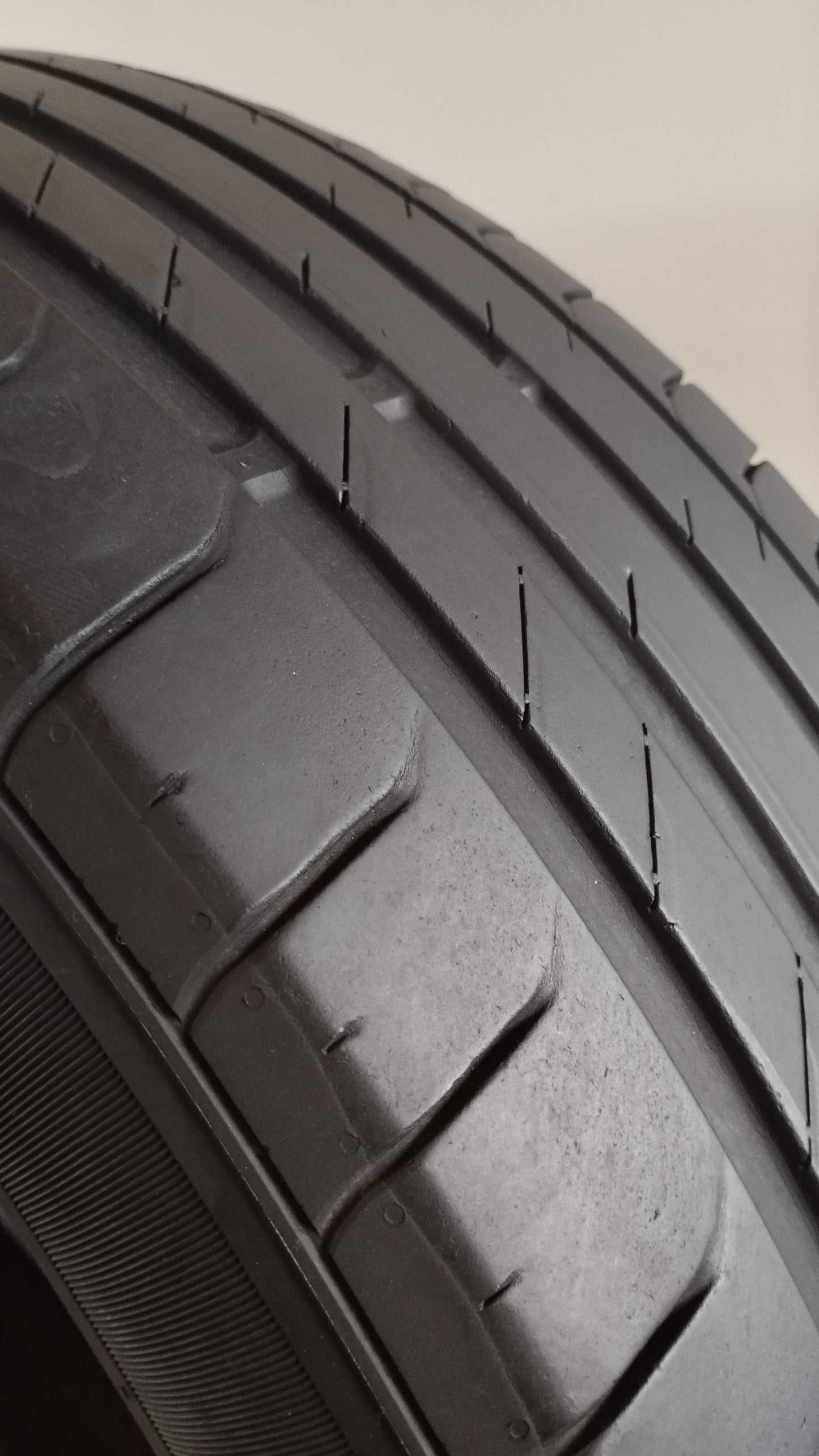 nexen 215/60 r17 nfera sport suv su 25 cod.YY277