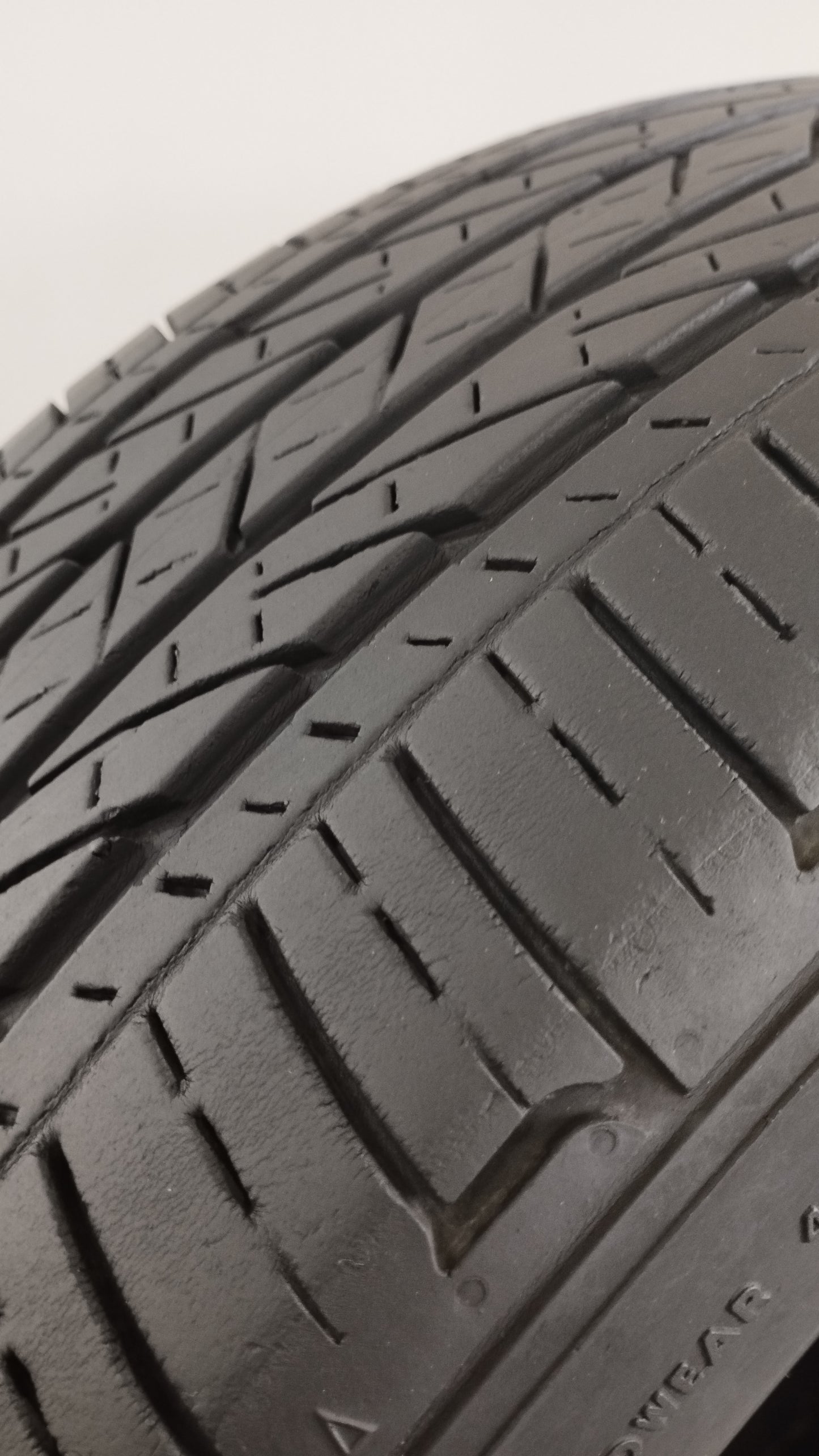 bridgestone 215/60 r17 dueler hp sport as cod.YY279