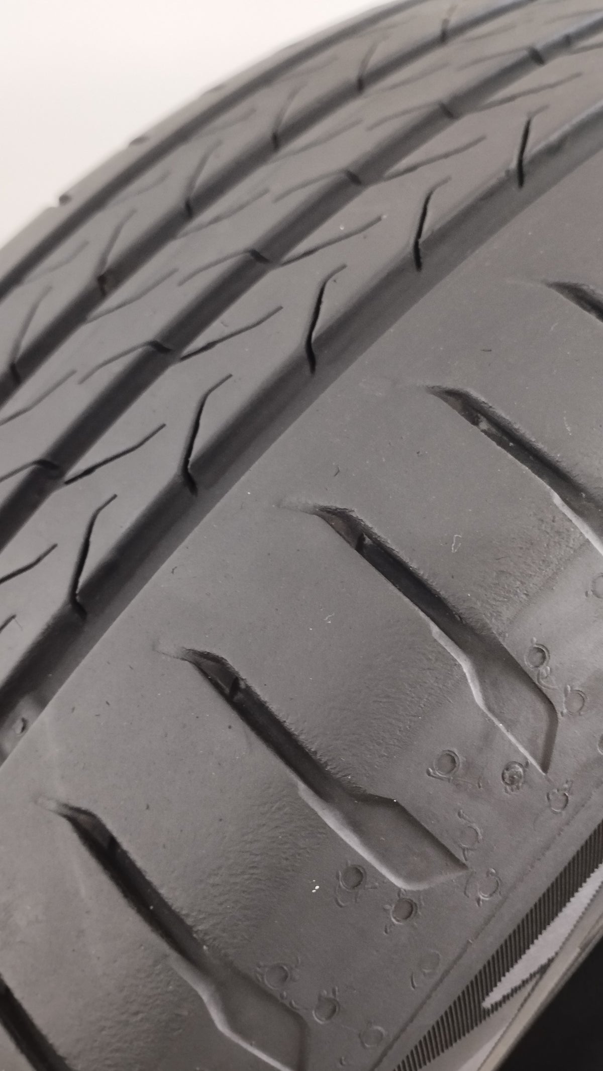 continental 215/60 r17 ecocontact 6q cod.YY280