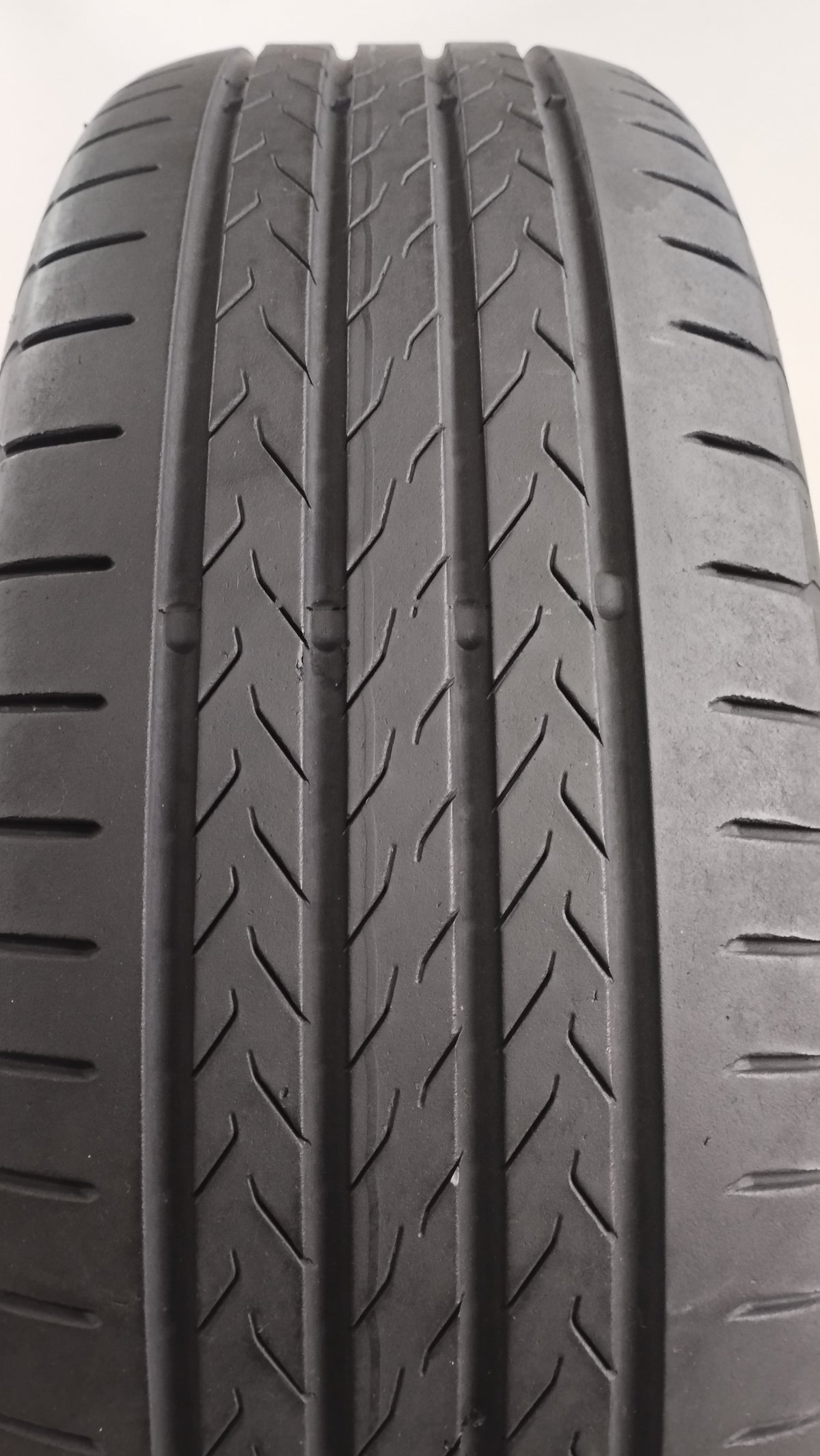 continental 215/60 r17 ecoconatc 6q cod.YY283