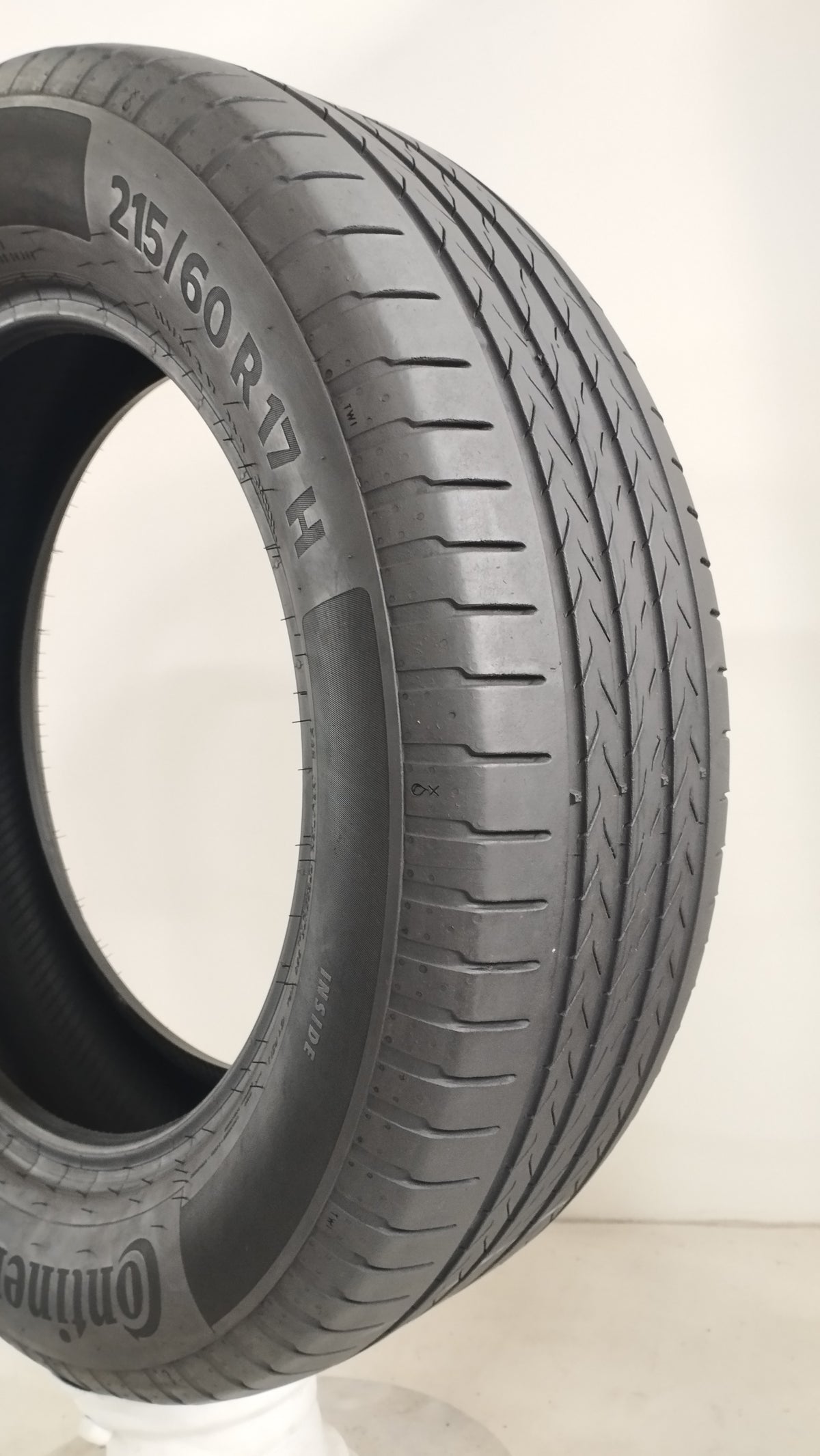 continental 215/60 r17 ecoconatc 6q cod.YY283
