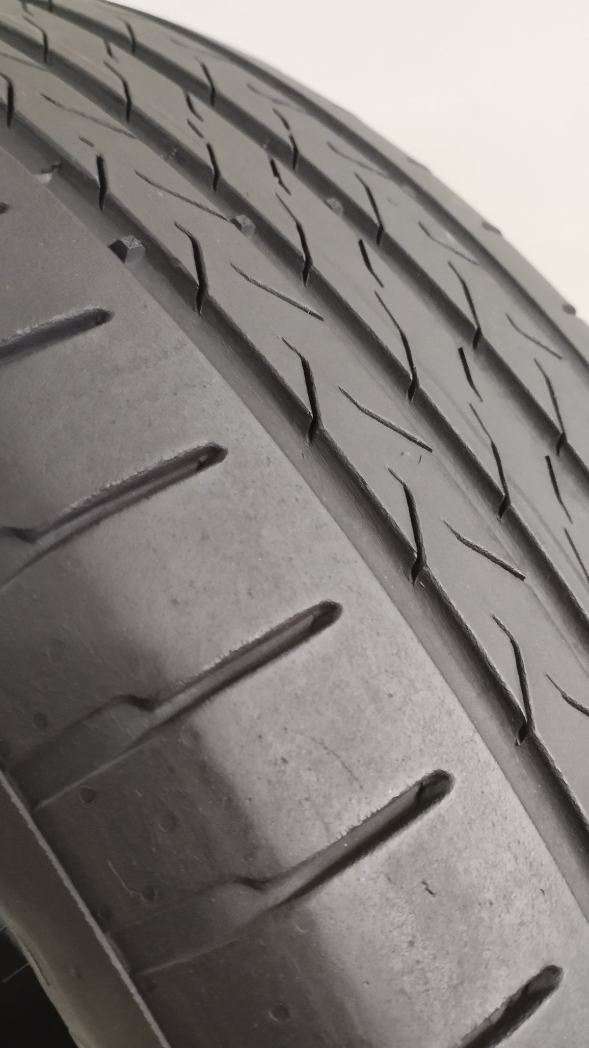 continental 215/60 r17 ecoconatc 6q cod.YY283