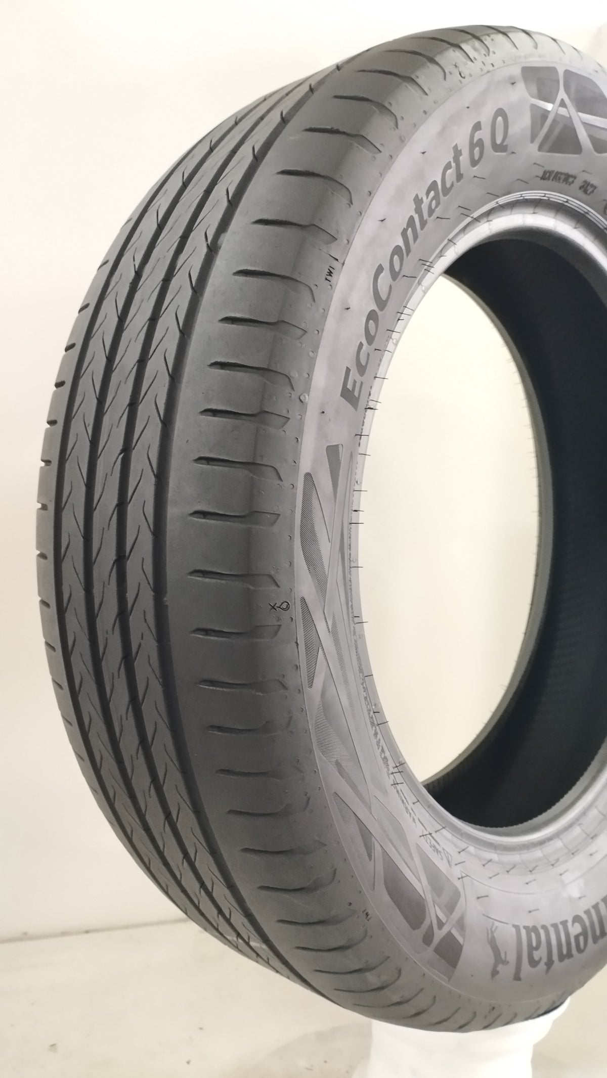 continental 215/60 r17 ecoconatc 6q cod.YY283