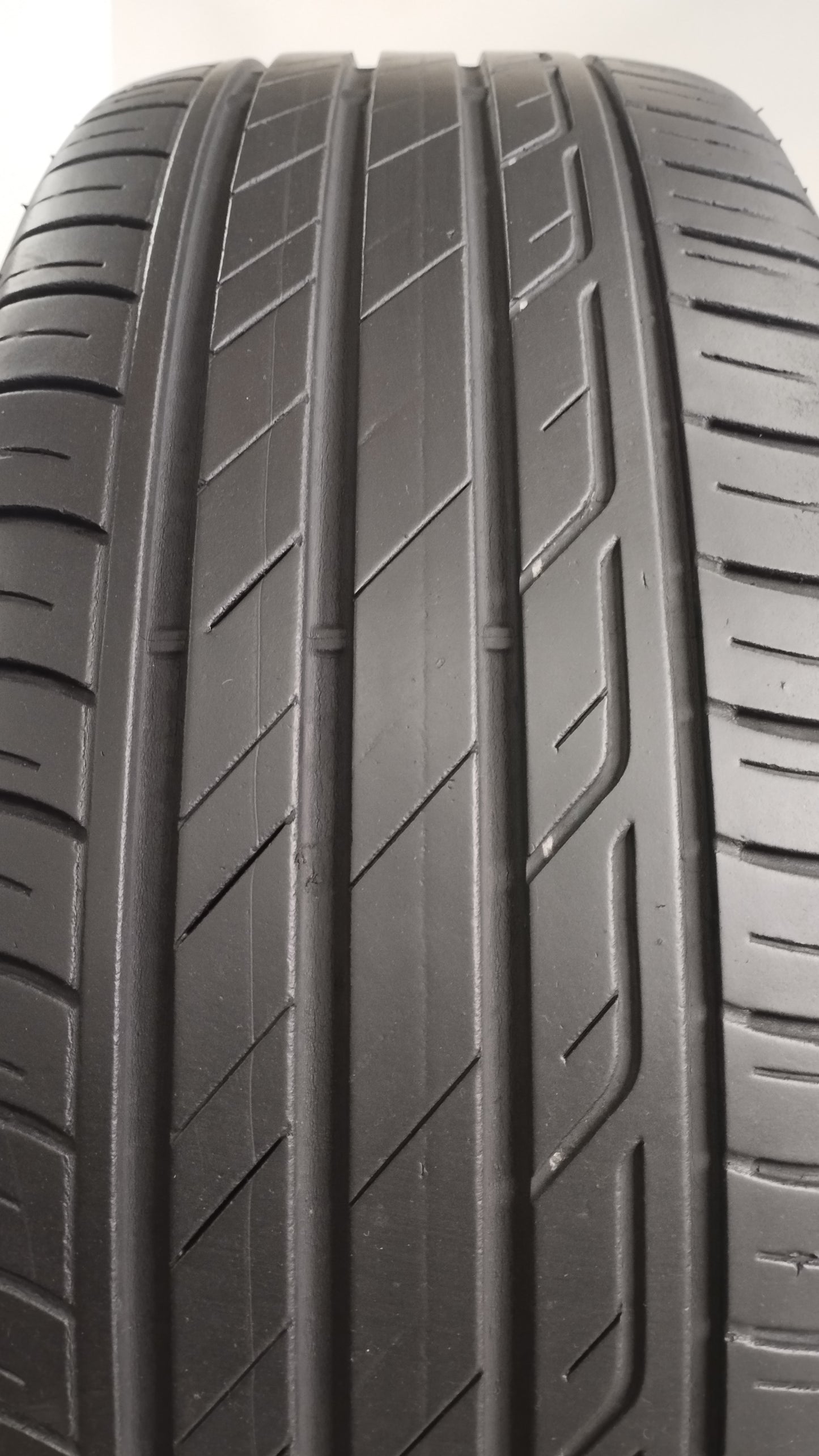 bridgestone 215/55 r17 t001 turanza cod.YY286