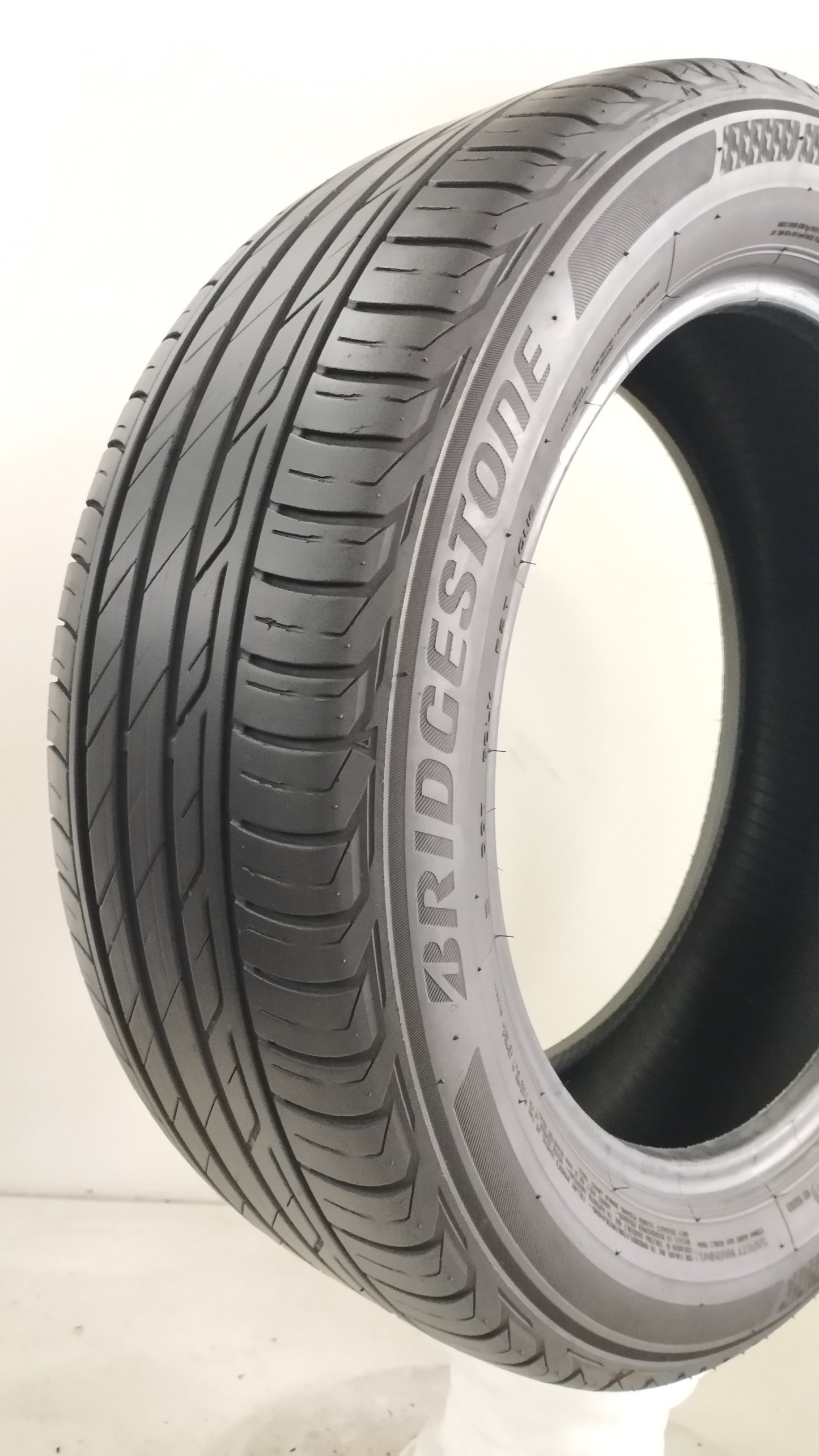 bridgestone 215/55 r17 t001 turanza cod.YY286