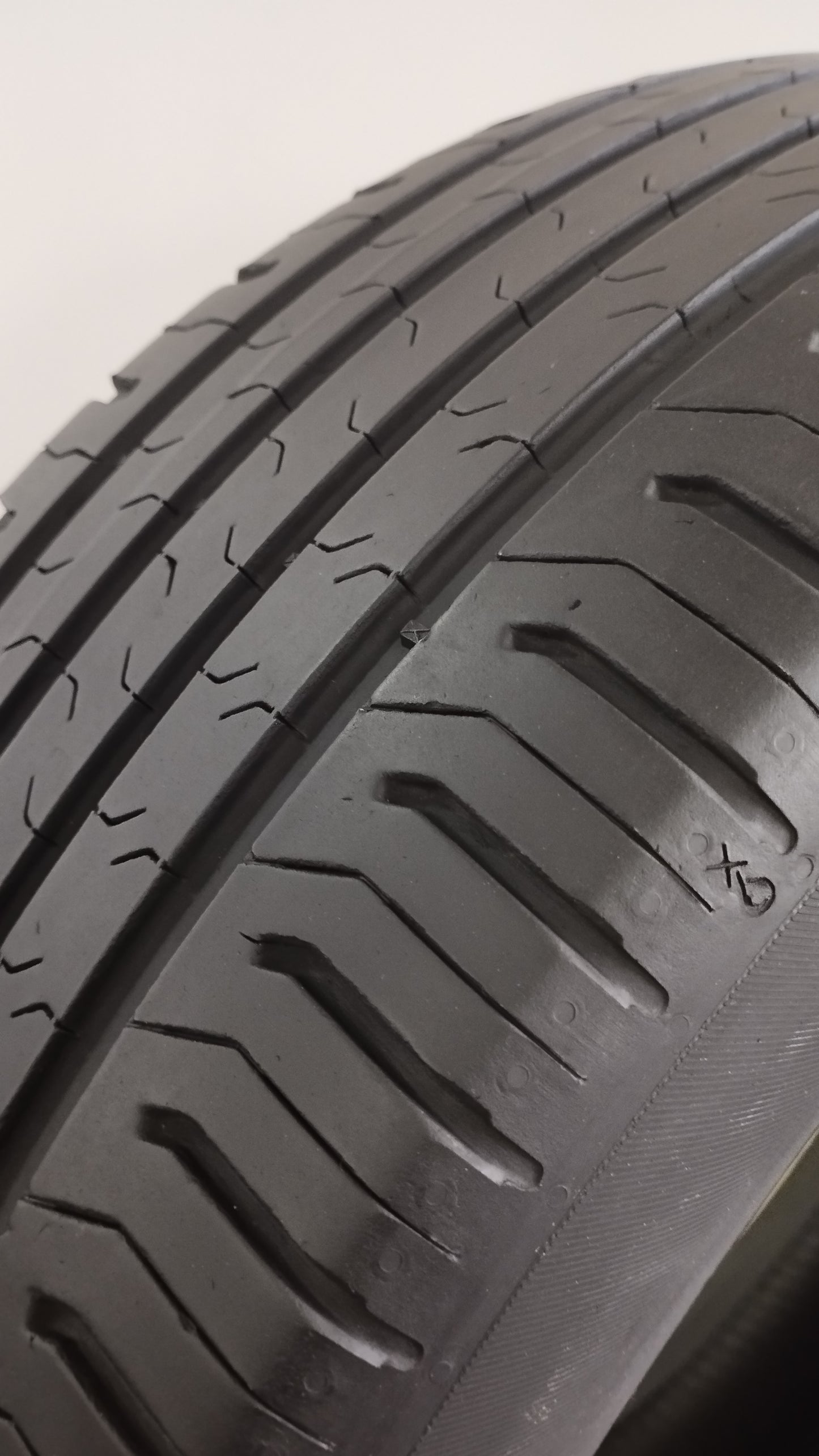 Continental 215/55 r17 contiecocontact 5 cod.YY291