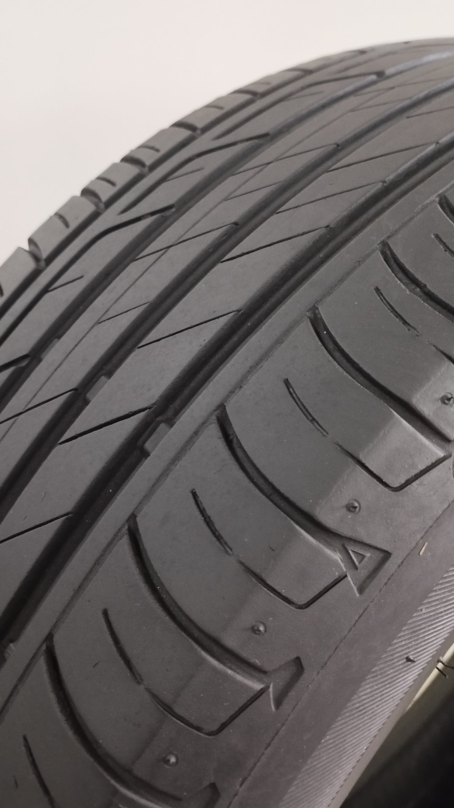 bridgestone 215/55 r17 t001 turanza cod.YY298