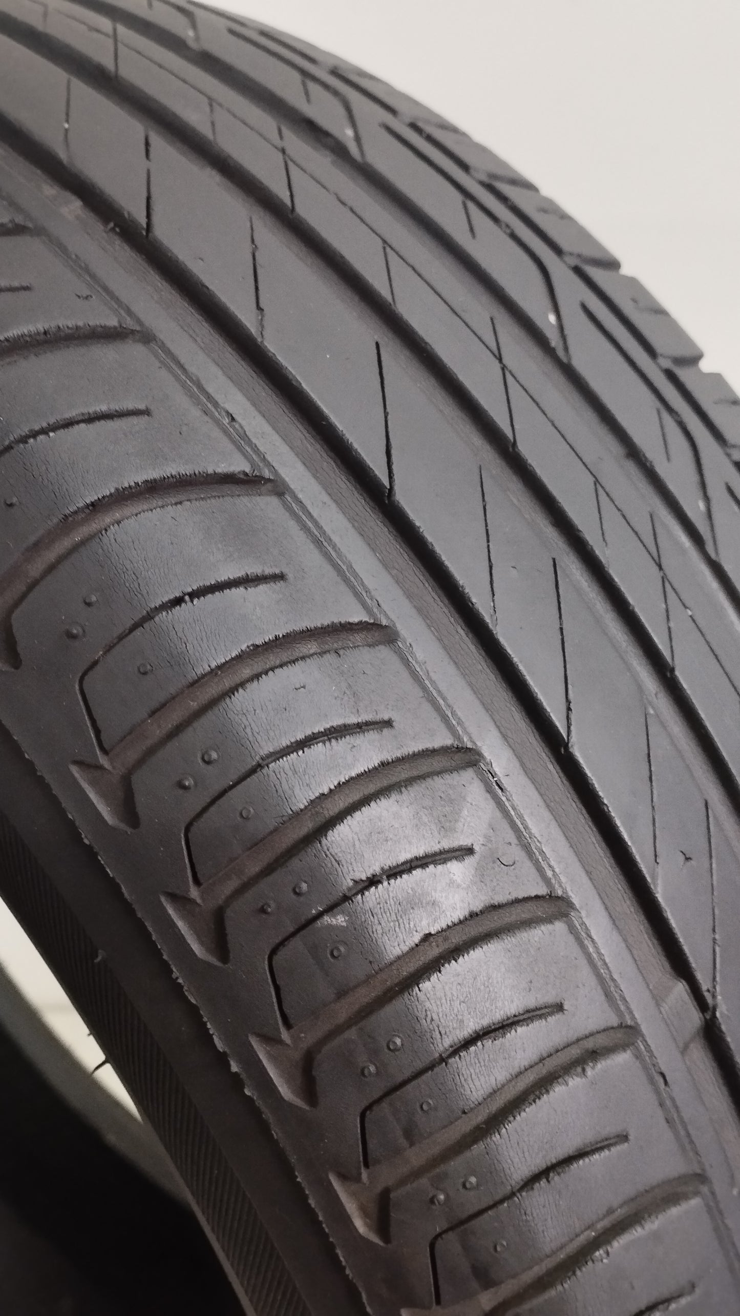 bridgestone 215/55 r17 t001 turanza ao cod.YY299