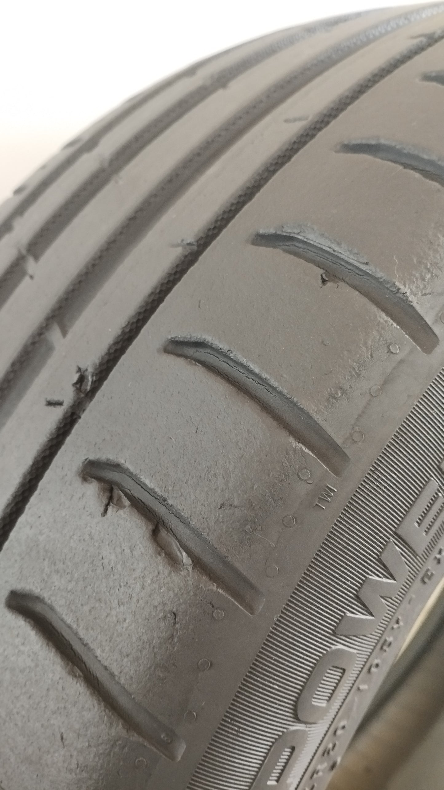 nokian 255/45 r20 power proof suv cod.YY29