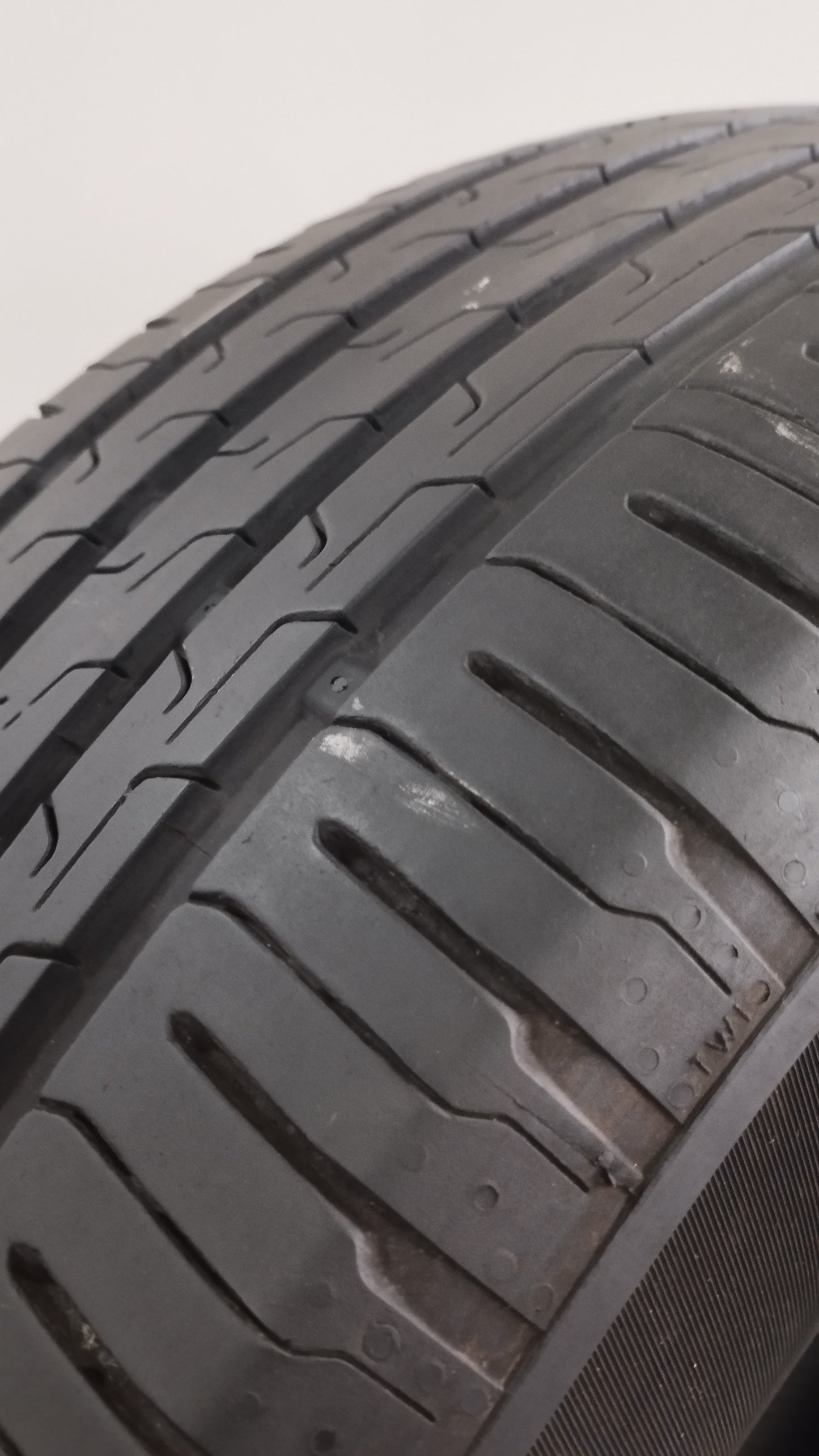 Continental 215/55 r17 ecocontact 6 cod.YY300