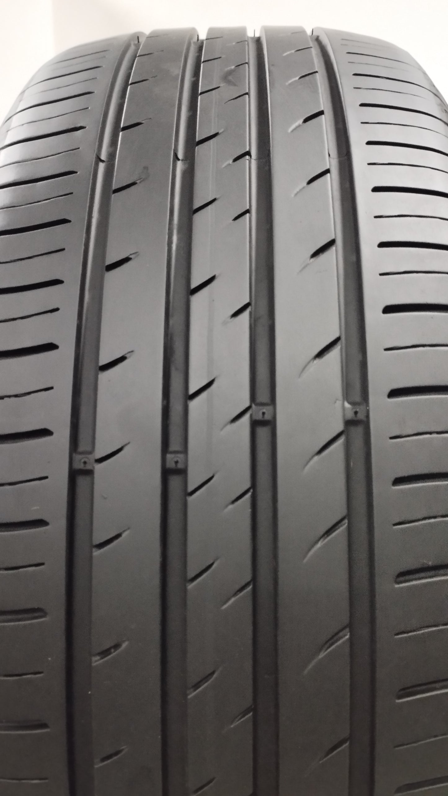 kumho 225/50 r17 eco wing es31 cod.YY307