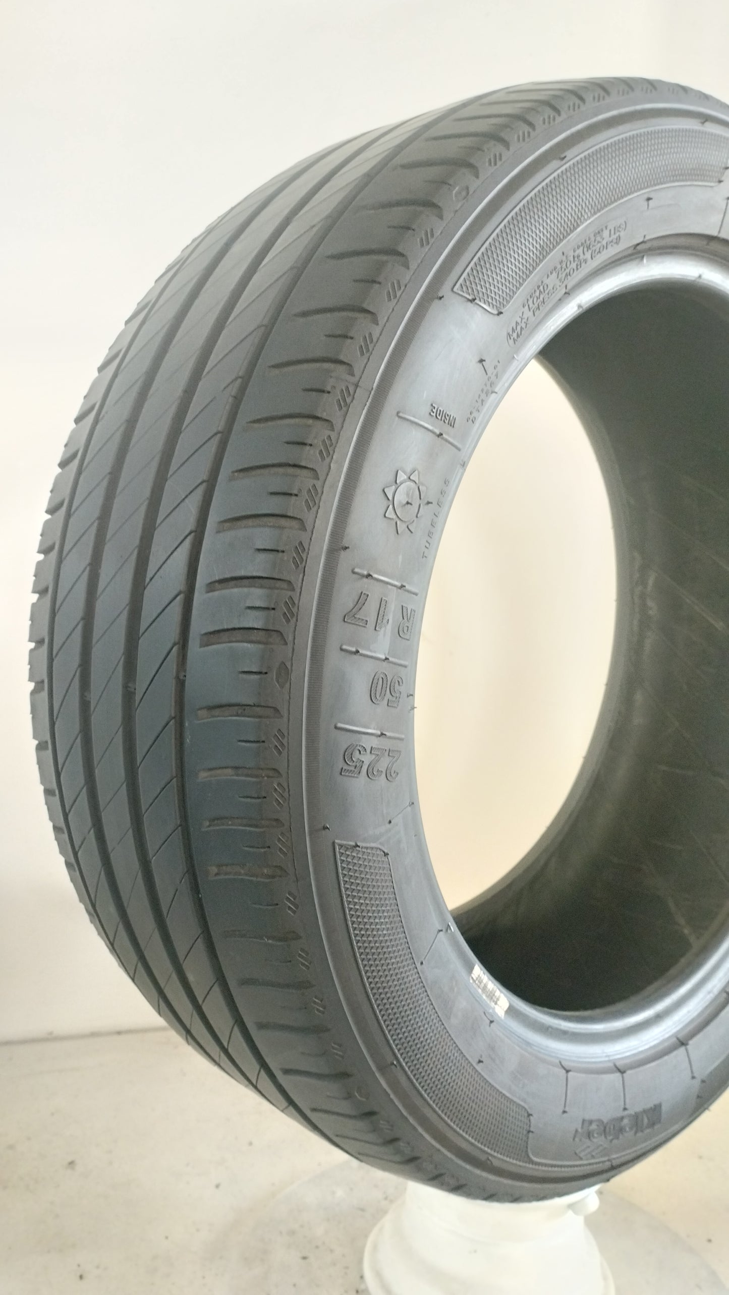 kleber 225/50 r17 dynaxer hp4 cod.YY311