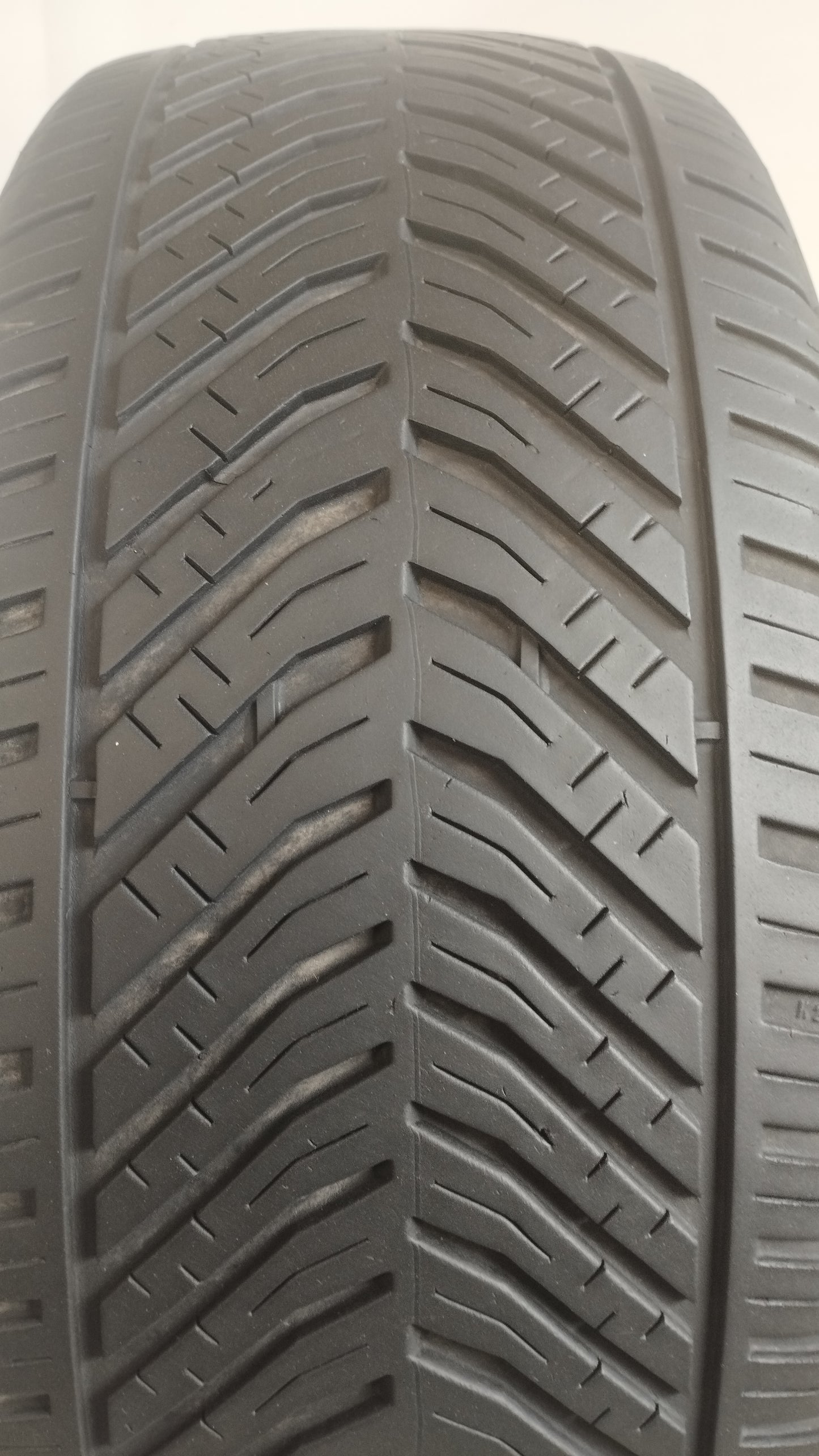taurus 215/50 r17 allseason cod.YY314