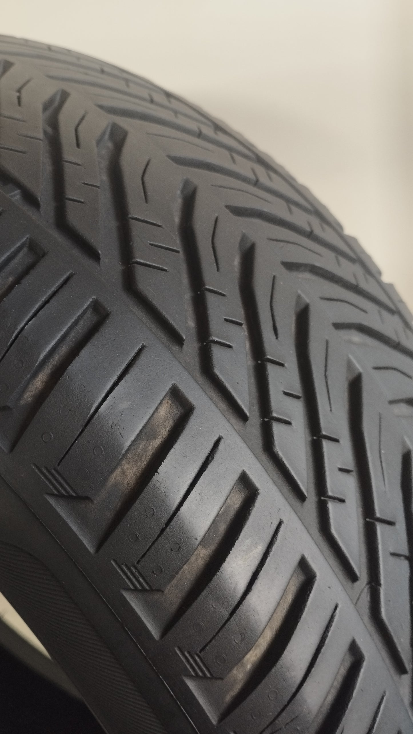 taurus 215/50 r17 allseason cod.YY314