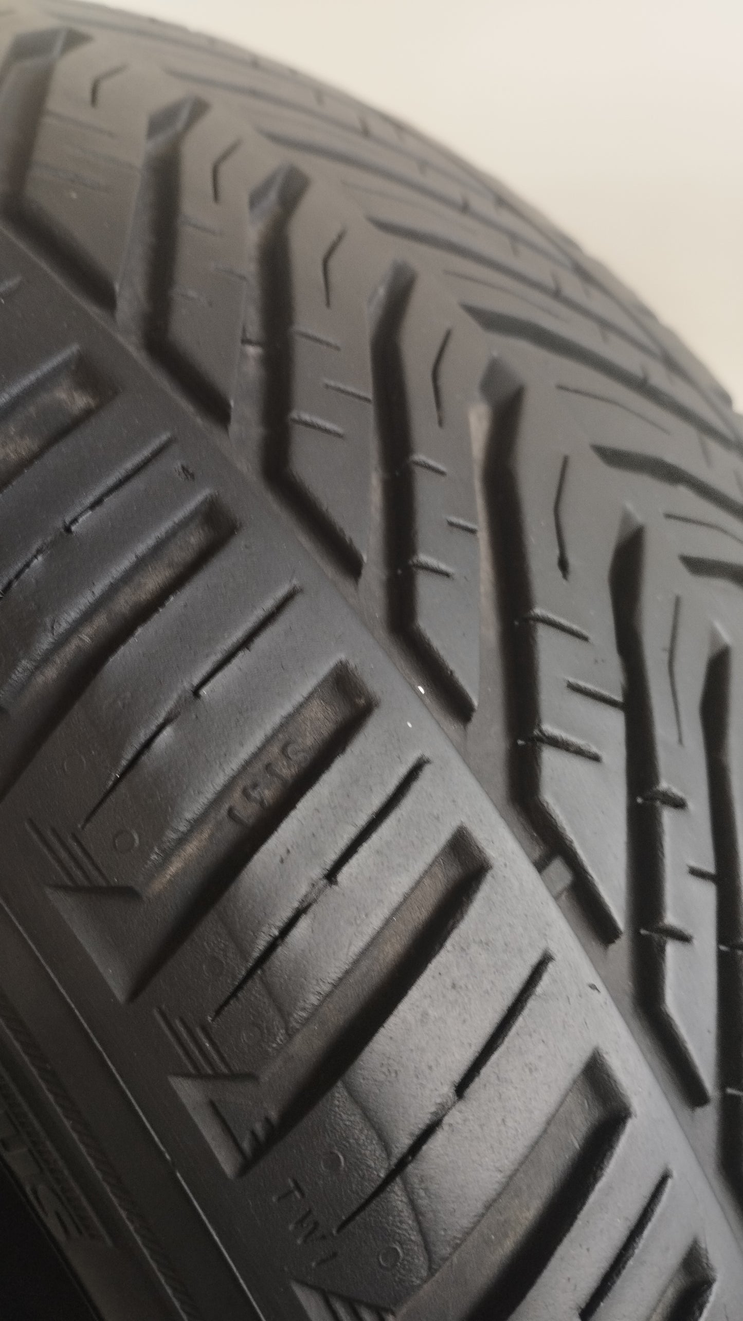 taurus 215/50 r17 allseason cod.YY315