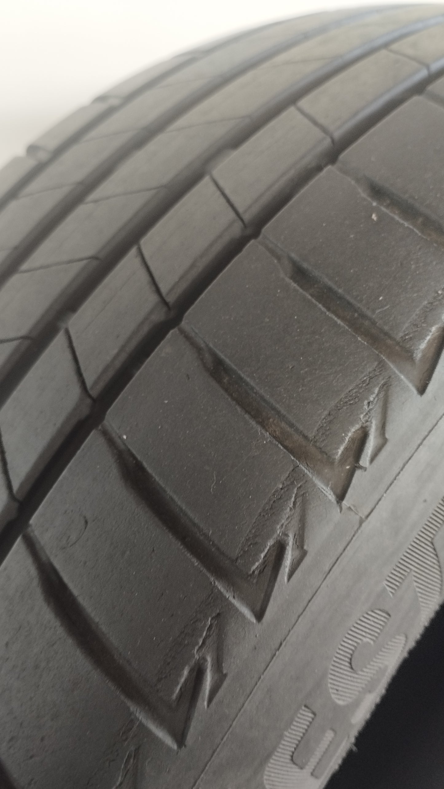 bridgestone 215/50 r17 t005 turanza cod.YY316