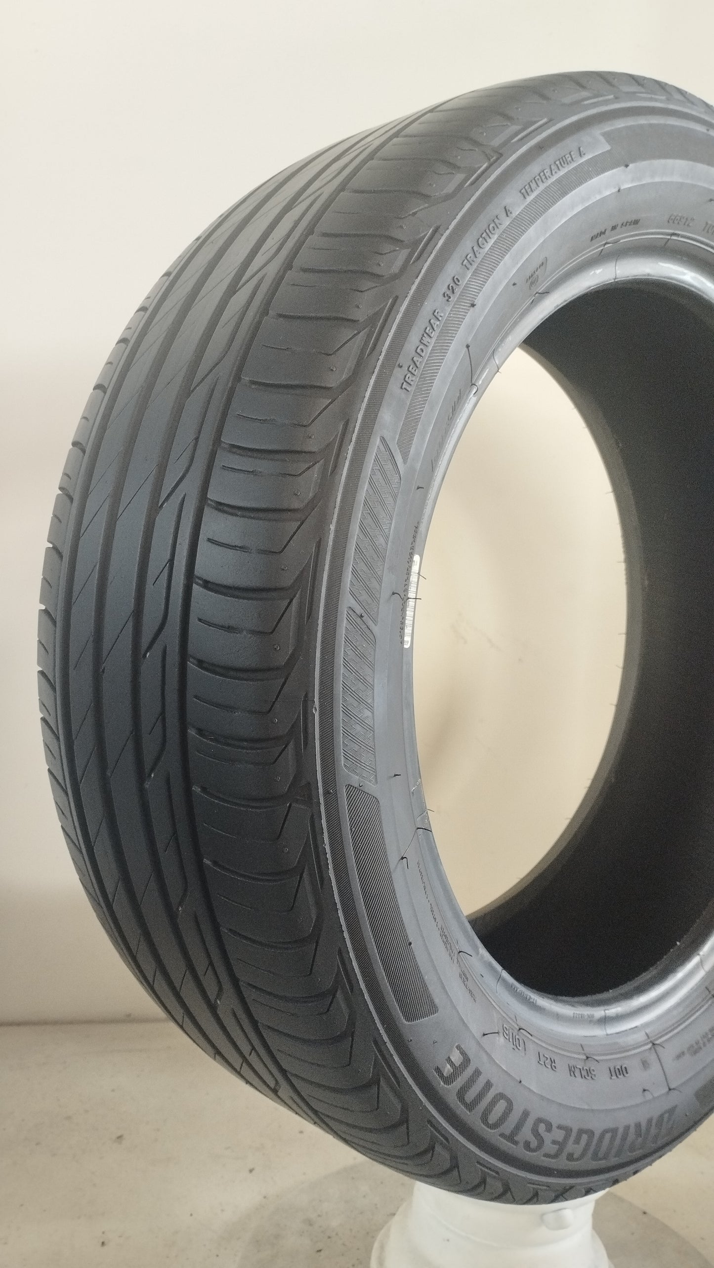 bridgestone 215/55 r17 t005 t001 turanza cod.YY320