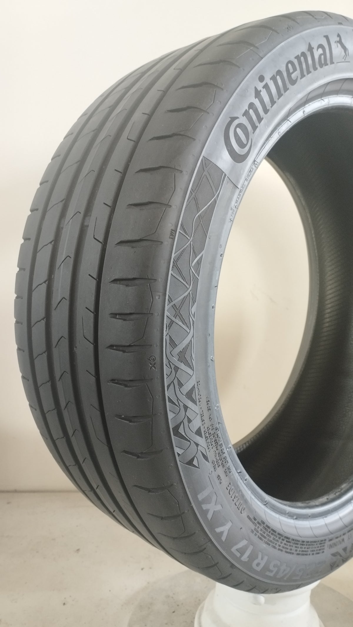 continental 225/45 r17 premiumcontact 7 ev cod.YY325