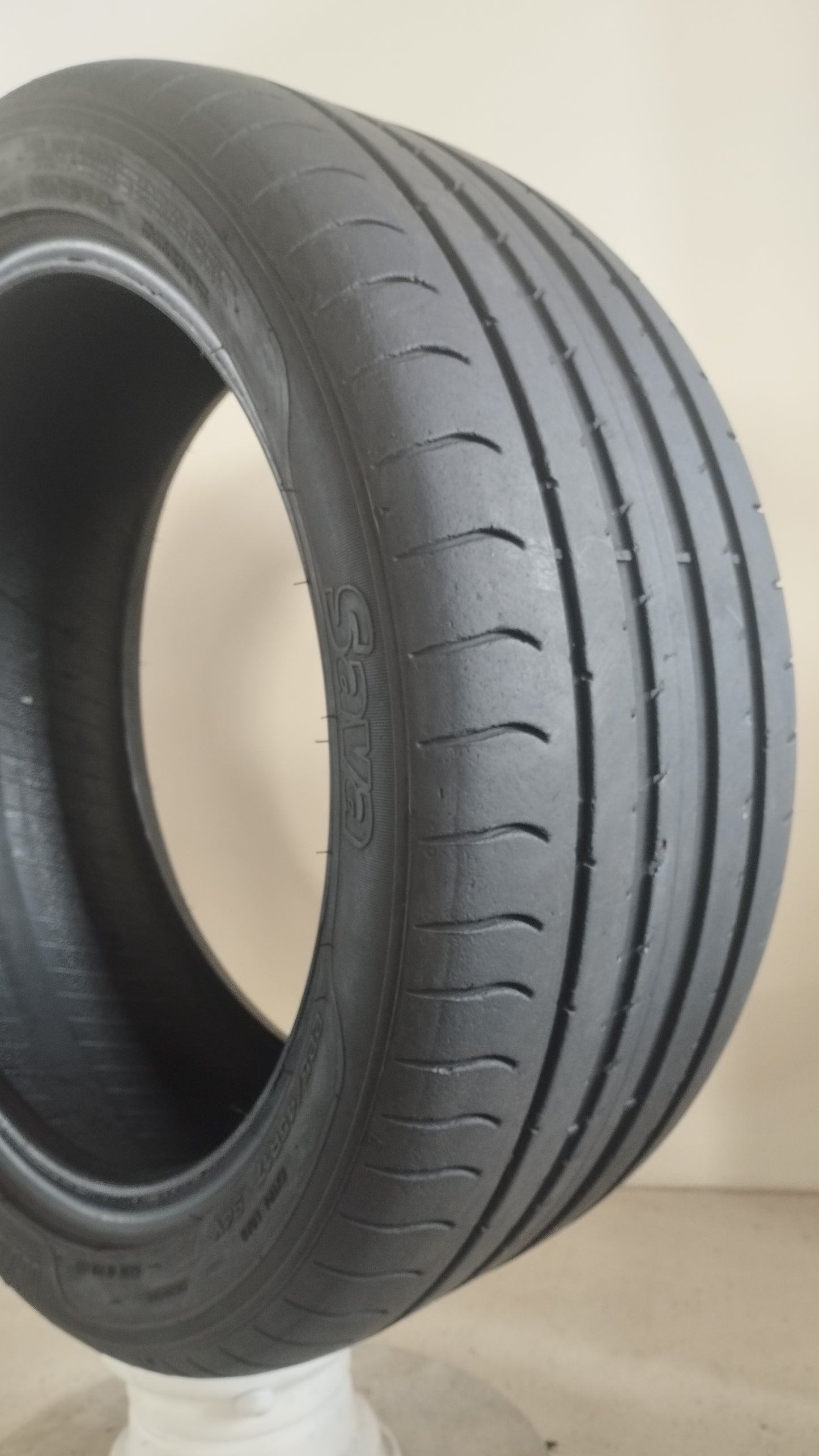 sava 225/45 r17 intensa uhp 2 cod.YY326