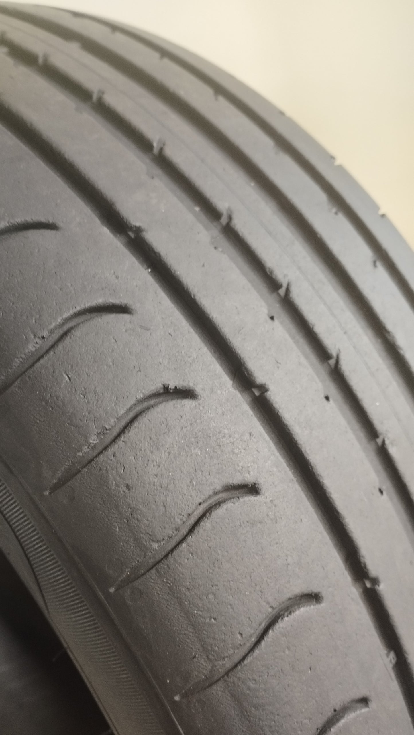 sava 225/45 r17 intensa uhp 2 cod.YY326