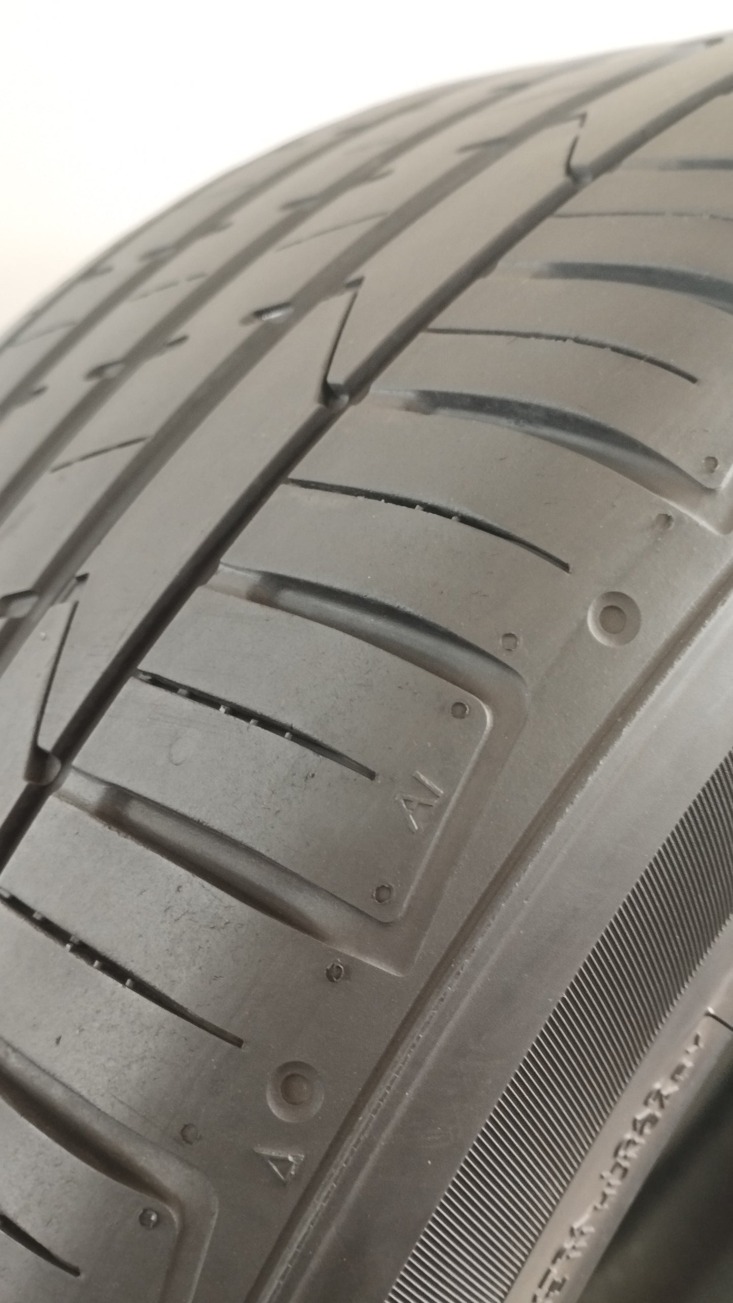hankook 295/40 r20 ventus s1 evo 2 suv cod.YY32