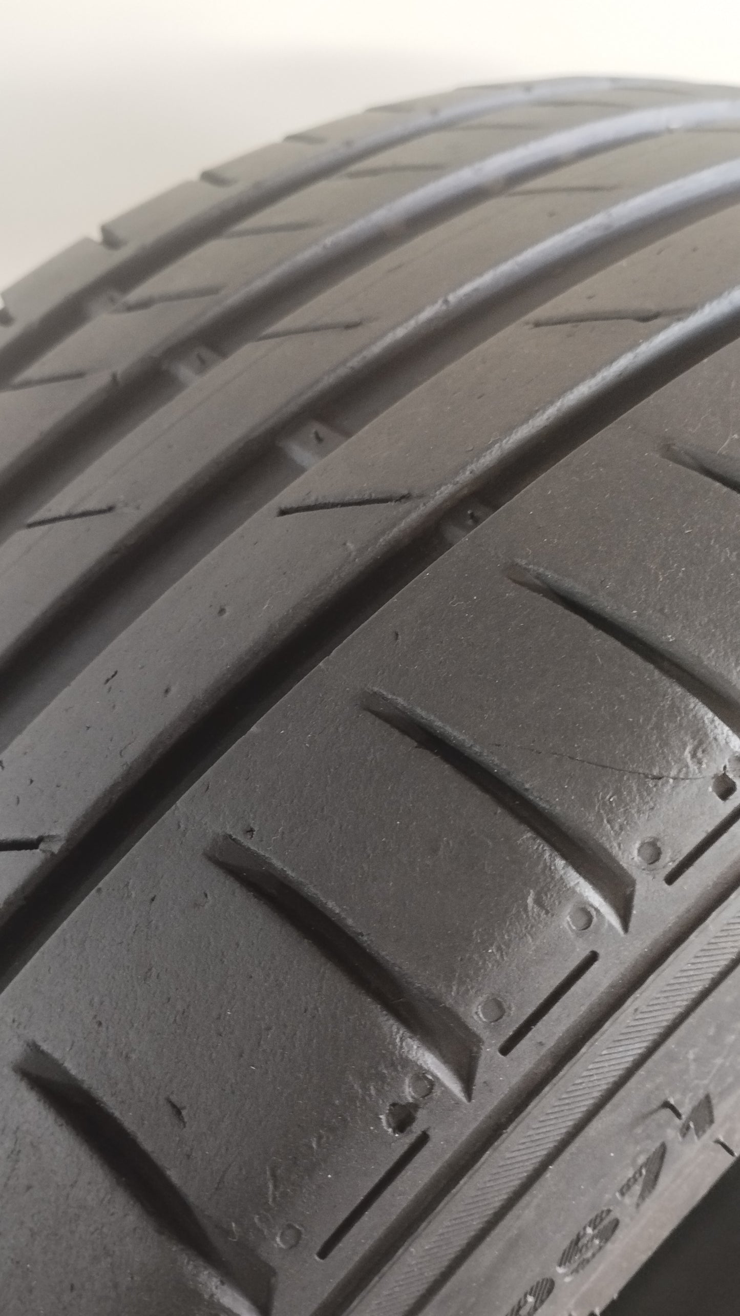 kumho 225/45 r17 ecsta ps 71 cod.YY331