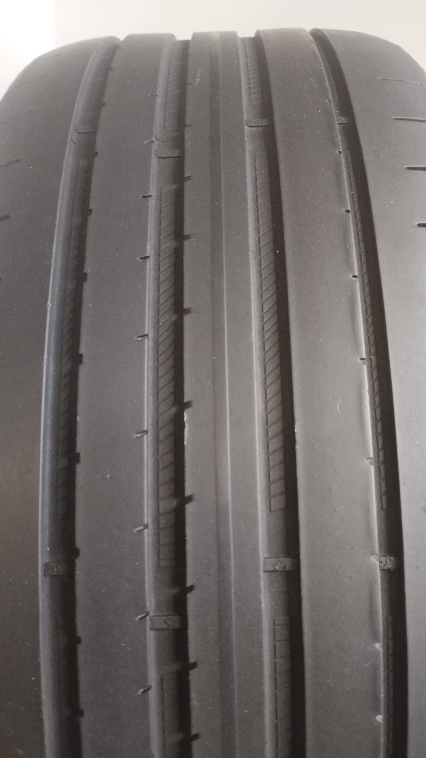 goodyear 225/45 r17 eagle f1 cod.YY335