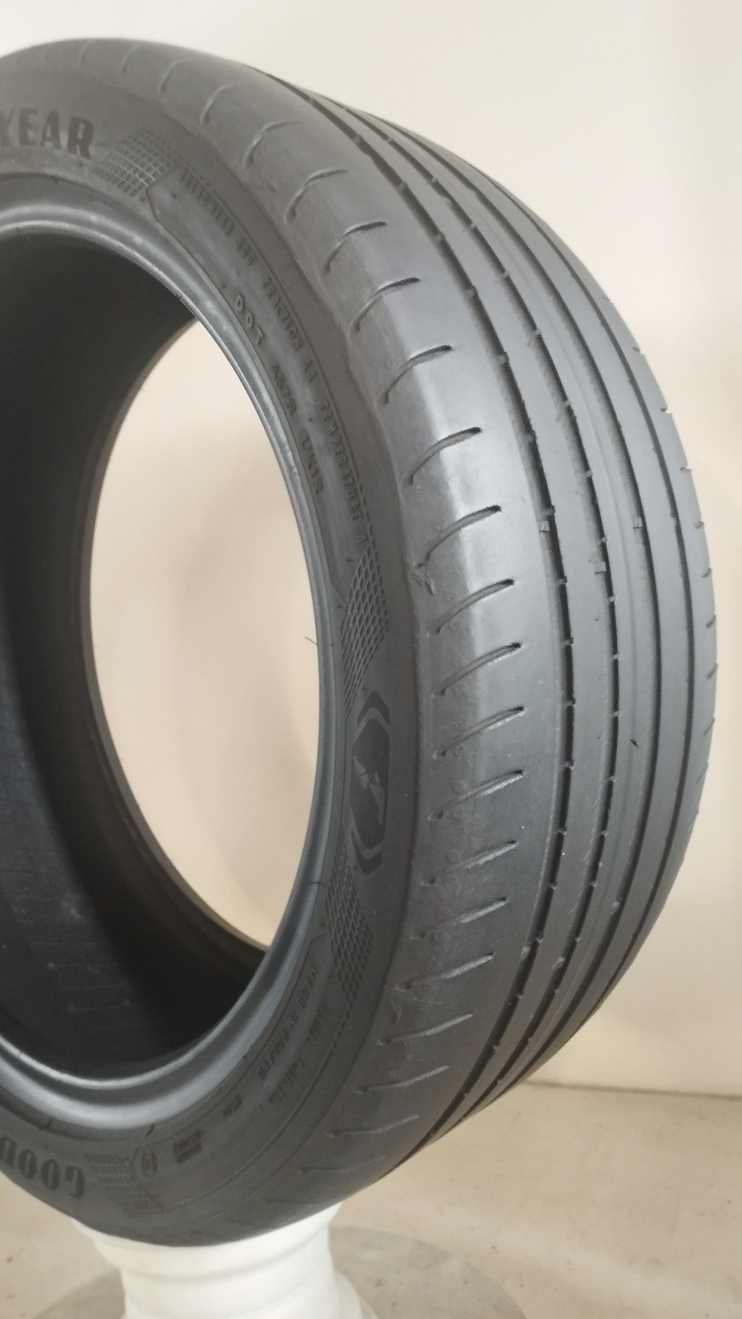 goodyear 225/45 r17 eagle f1 cod.YY335