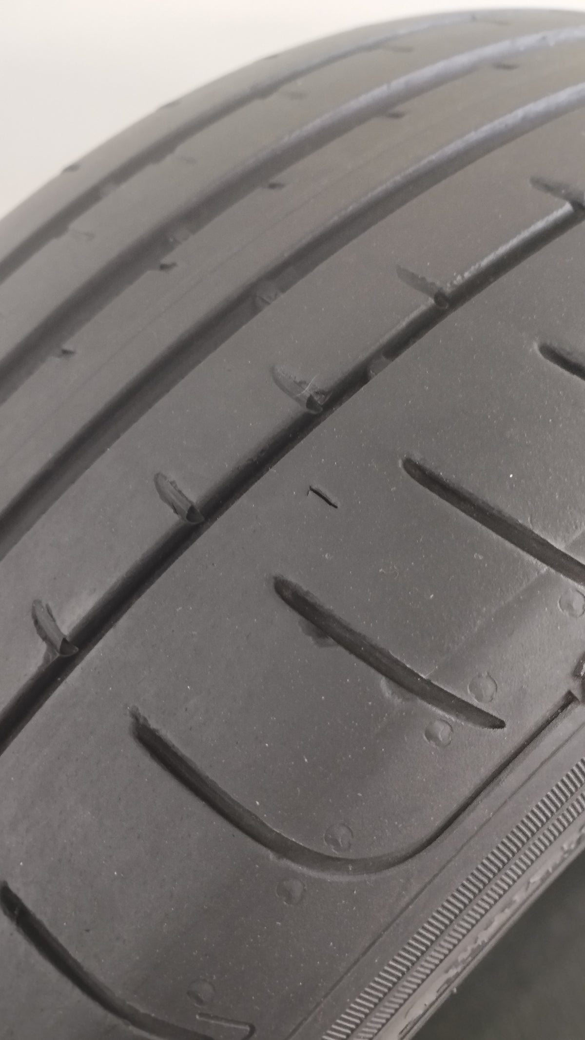 goodyear 225/45 r17 eagle f1 cod.YY338