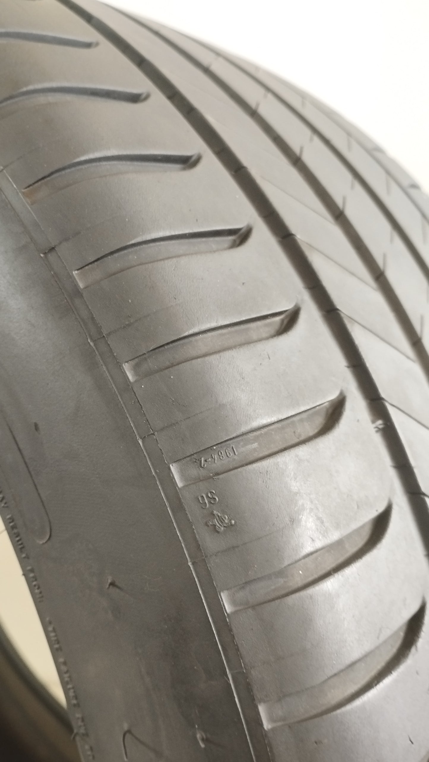michelin 295/40 r20 latitude sport 3 no cod.YY33