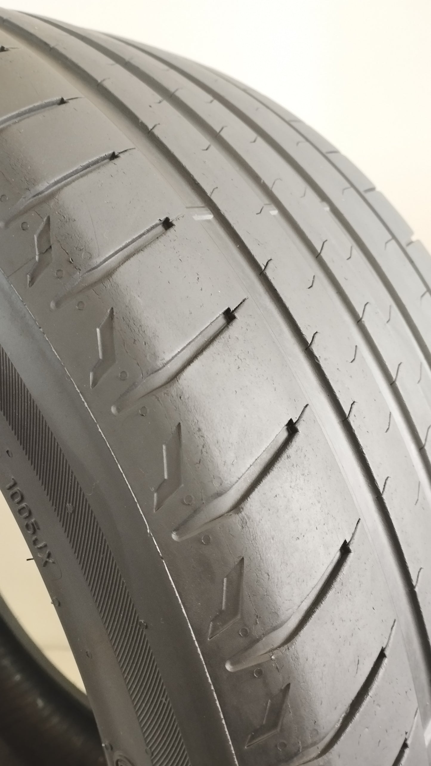 bridgestone 295/40 r20 potenza sport cod.YY34