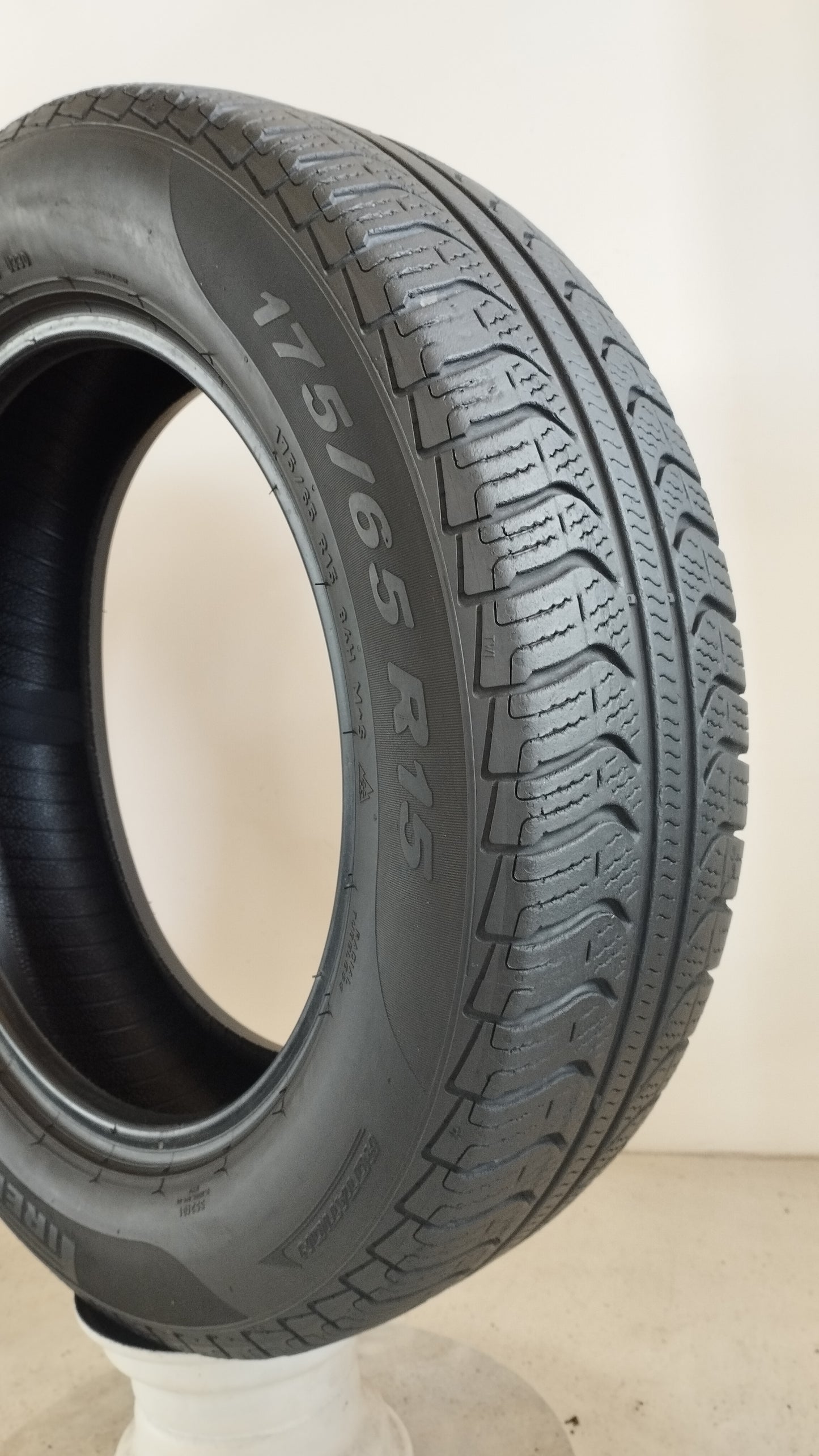 pirelli 175/65 r15 cinturarto allseason cod.YY369