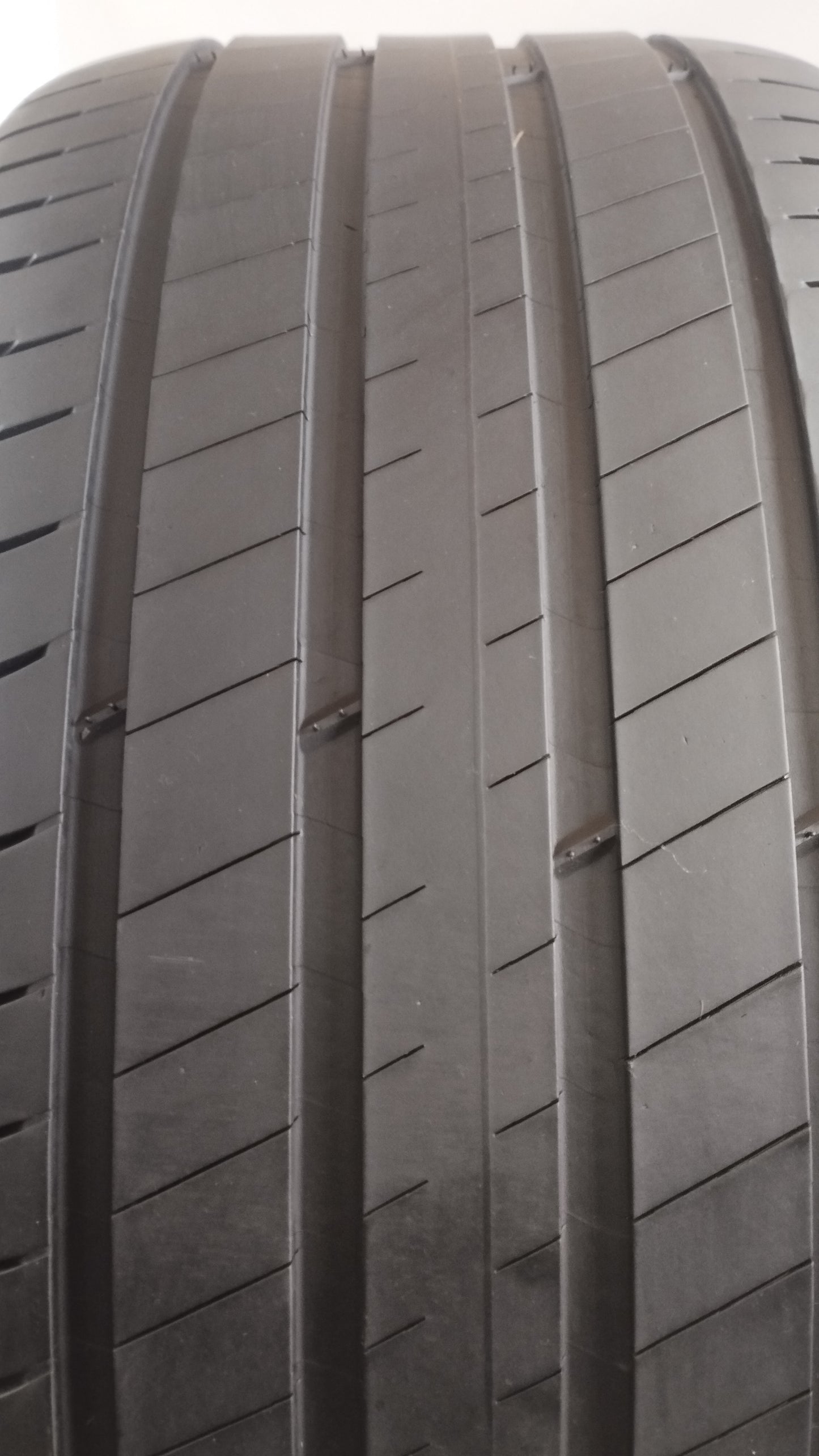 michelin 285/40 r20 latitude sport 3 mo YY36