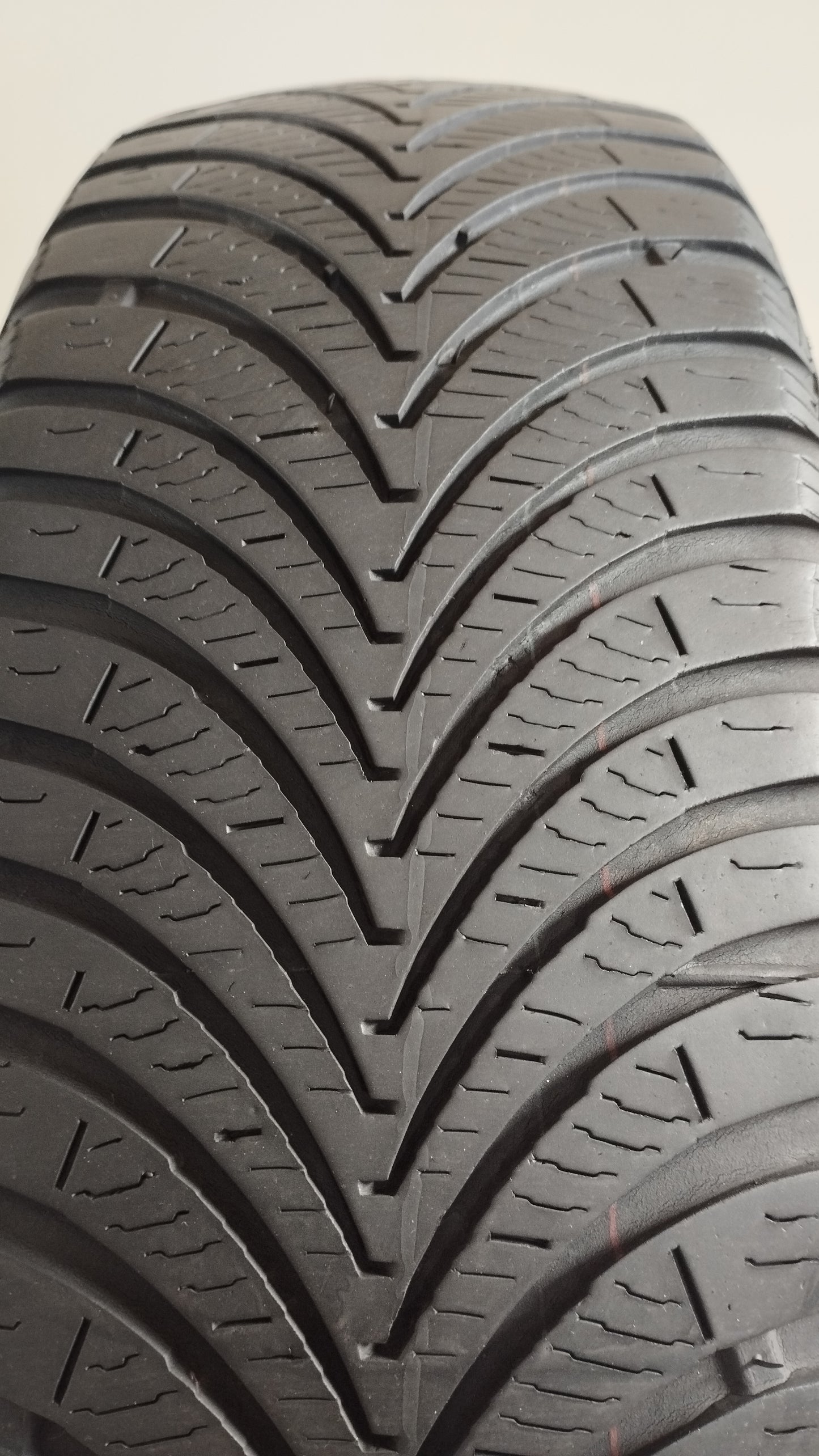 kumho 165/60 r14 solus ha 4s cod.YY377