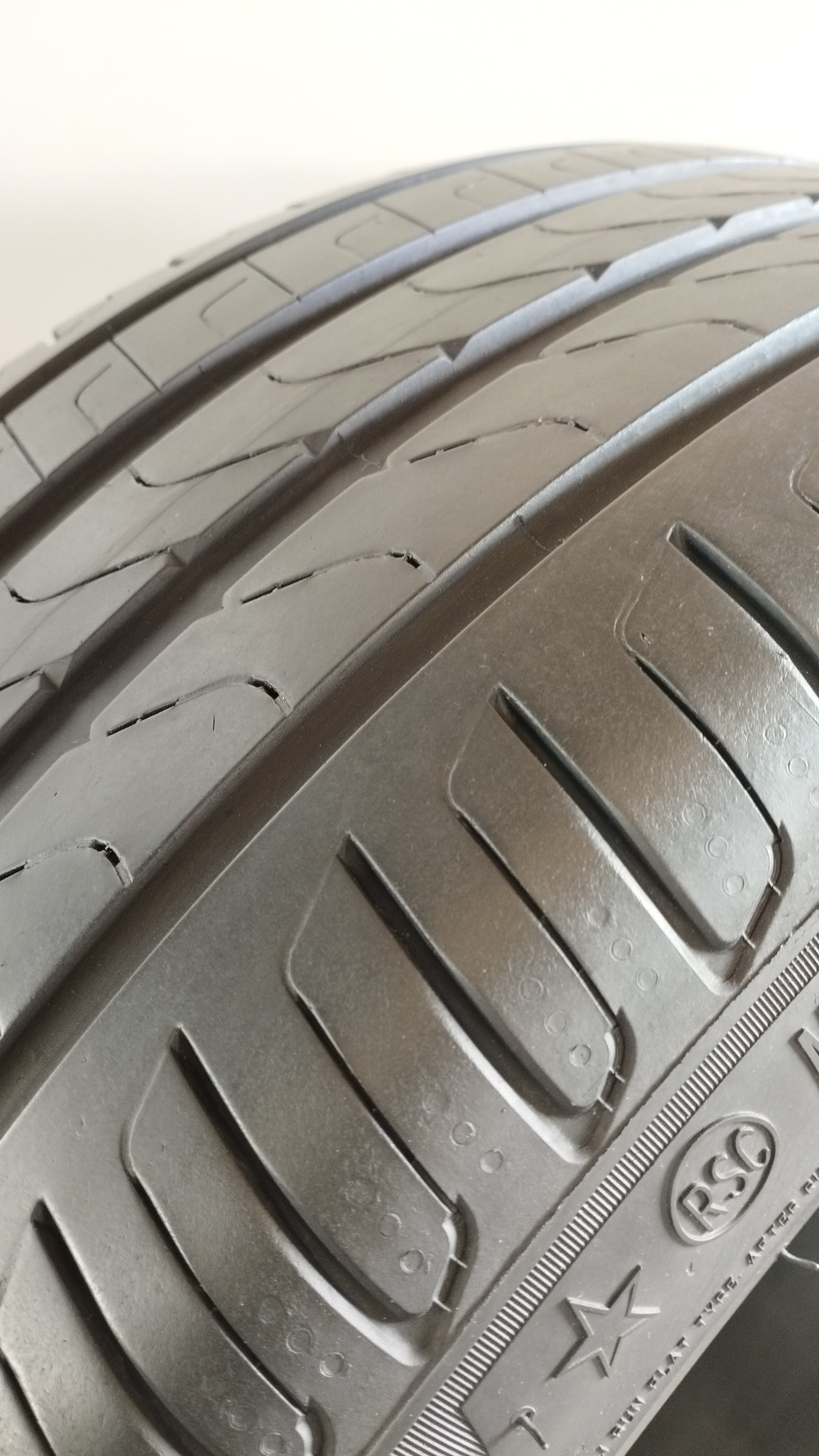 pirelli 275/35 r19 cinturato p7 runflat cod.YY381