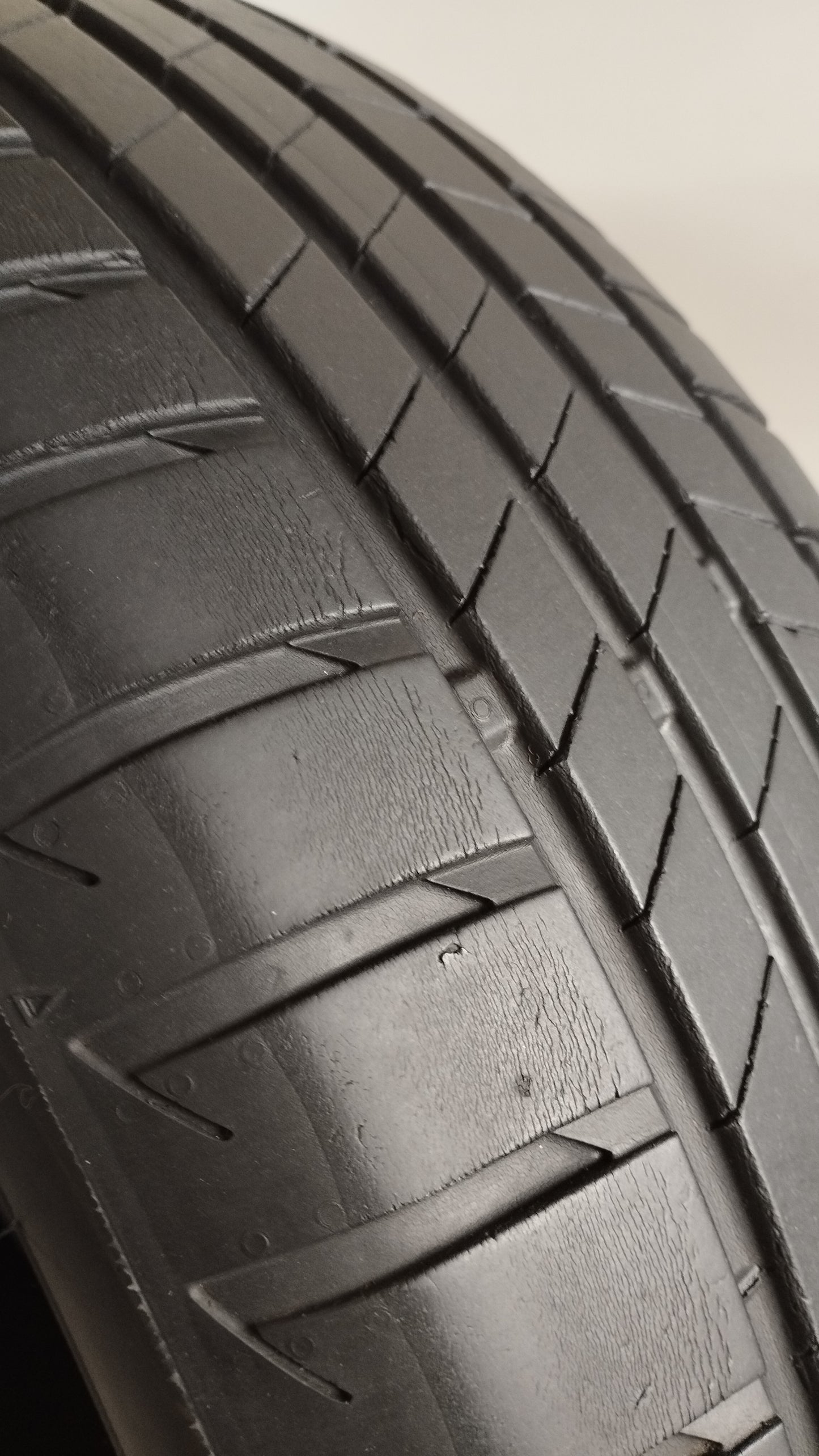 bridgestone 215/60 r16 t005 turanza AO cod.YY386